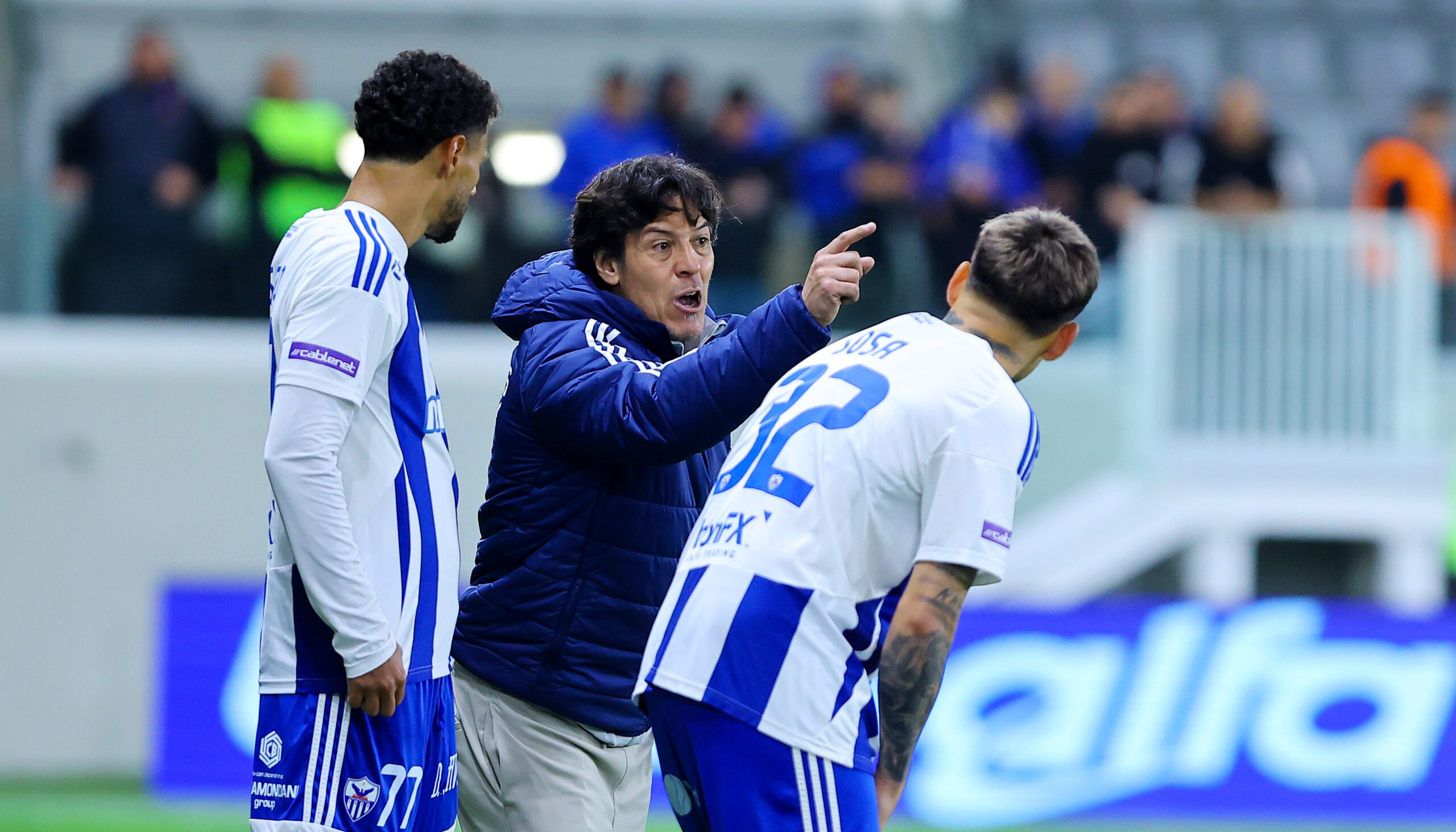 Οι σκέψεις Καμορανέζι για τον αντικαταστάτη του Σένσι