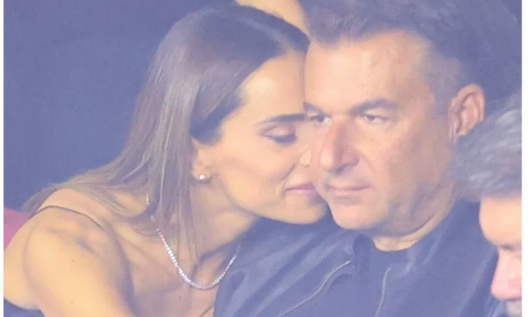 Λιάγκας: Aυτός είναι ο λόγος που δεν ανεβάζει κοινές φωτογραφίες με την Αντωνά – Τι αποκαλύπτει;