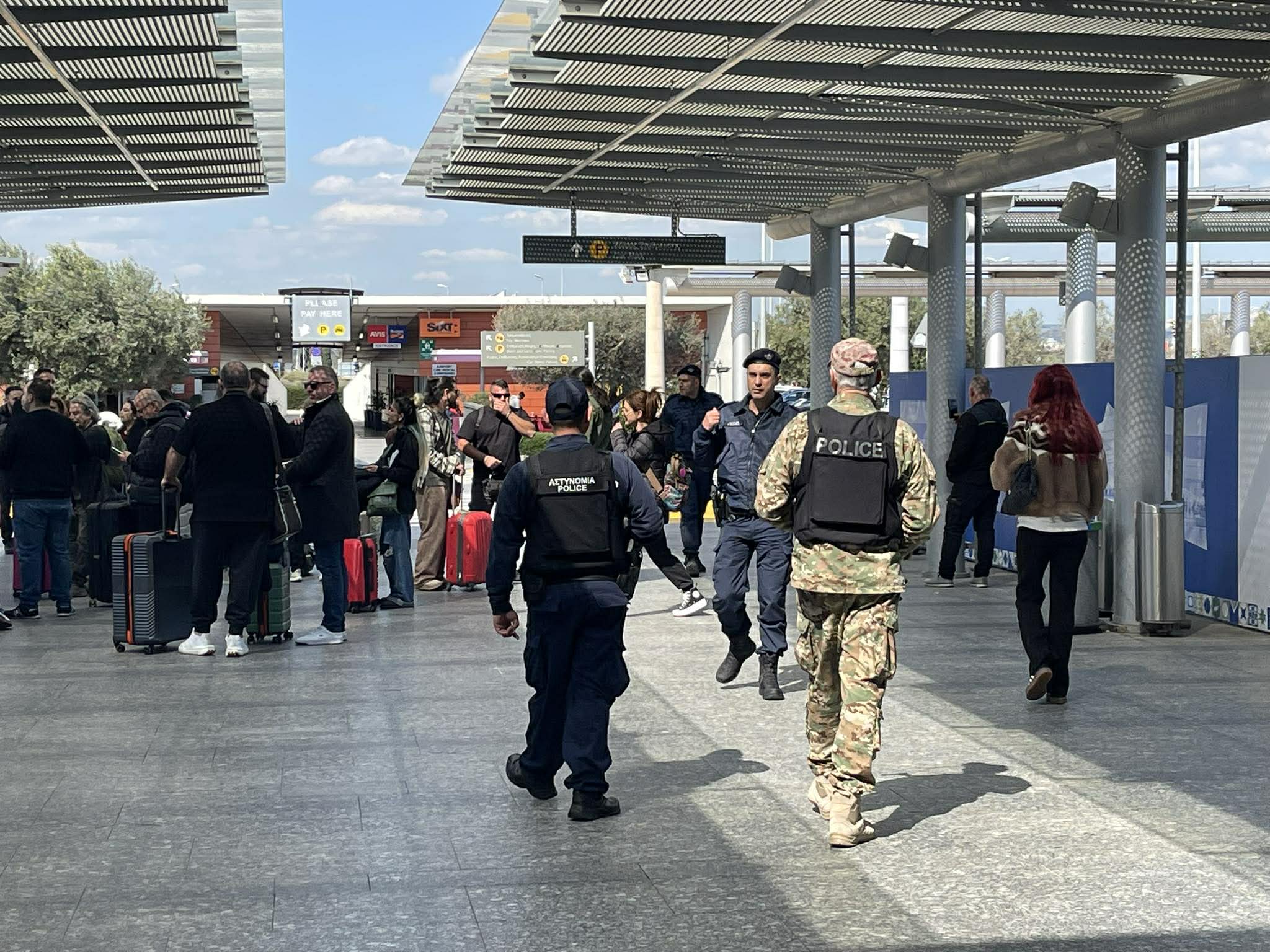 Αεροπορικές ακυρώνουν πτήσεις προς Κύπρο μετά το χτύπημα στο Ακρωτήρι