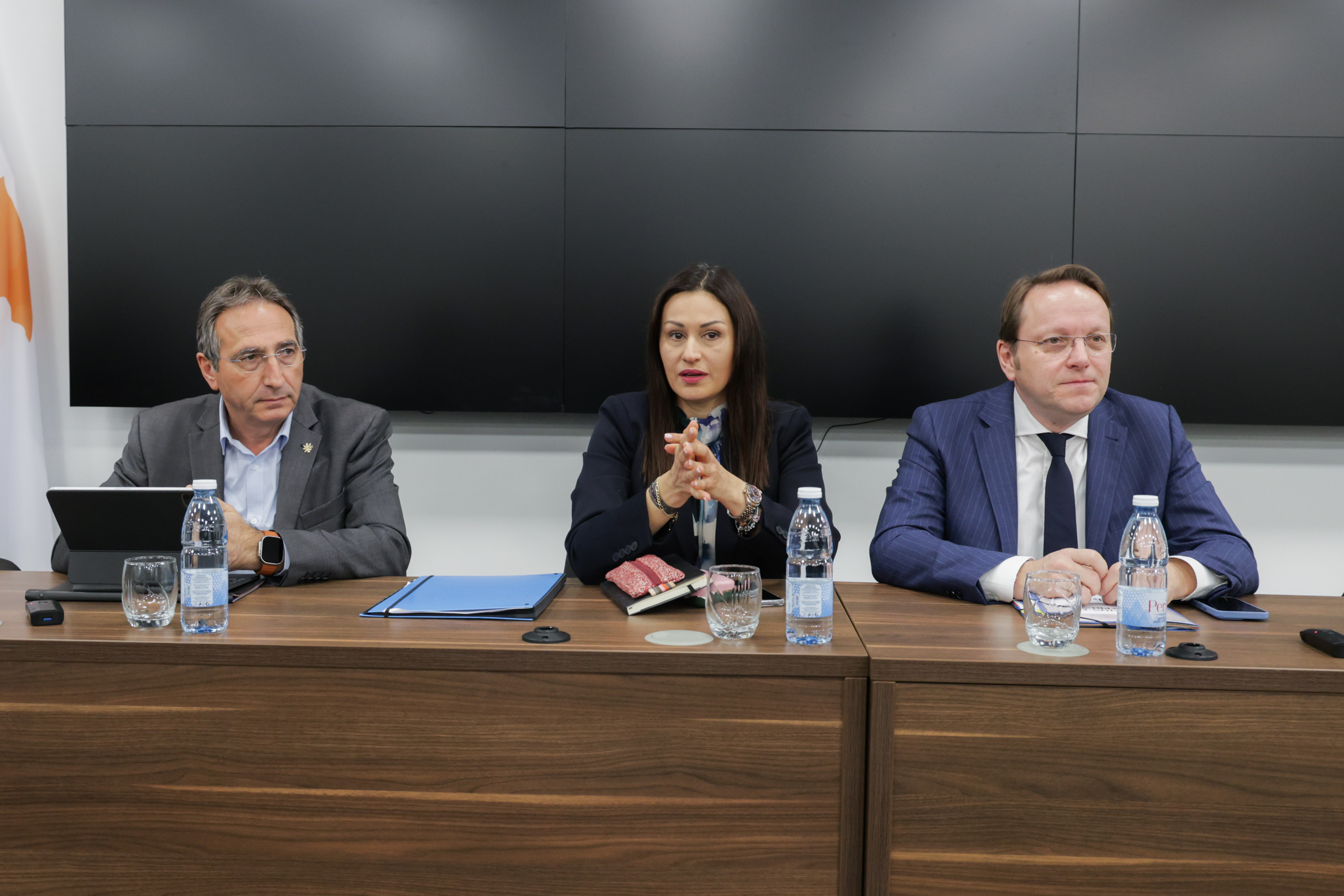 &laquo;&Kappa;&alpha;&mu;ί&alpha; &chi;&alpha;&lambda;ά&rho;&omega;&sigma;&eta; &sigma;&tau;&omicron;&nu; &kappa;&alpha;&nu;&omicron;&nu;&iota;&sigma;&mu;ό&raquo;: &Tau;&iota; &epsilon;ί&pi;&epsilon; &omicron; &Epsilon;&upsilon;&rho;&omega;&pi;&alpha;ί&omicron;&sigmaf; &Epsilon;&pi;ί&tau;&rho;&omicron;&pi;&omicron;&sigmaf; &gamma;&iota;&alpha; &alpha;&phi;&theta;ώ&delta;&eta; &pi;&upsilon;&rho;&epsilon;&tau;ό