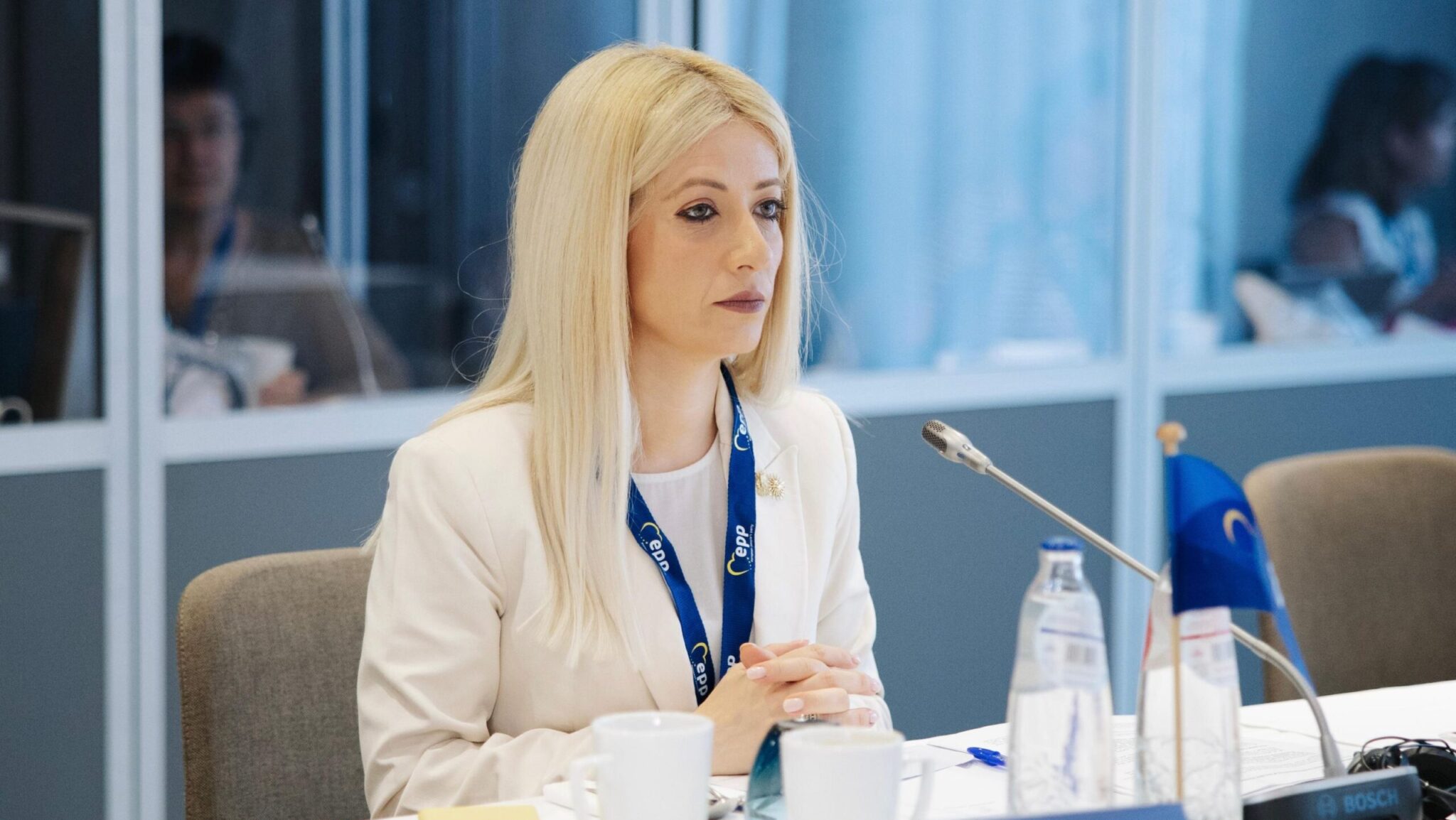 «Τίμησα όπως πρέπει τον θεσμό»: Θέλει να είναι ξανά Πρόεδρος της Βουλής η Αννίτα