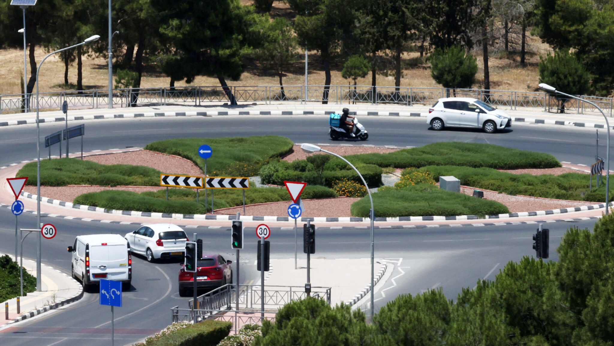 Άδειες κυκλοφορίας: Πως επιστρέφονται τα χρήματα όσων ανανέωσαν πριν την παράταση