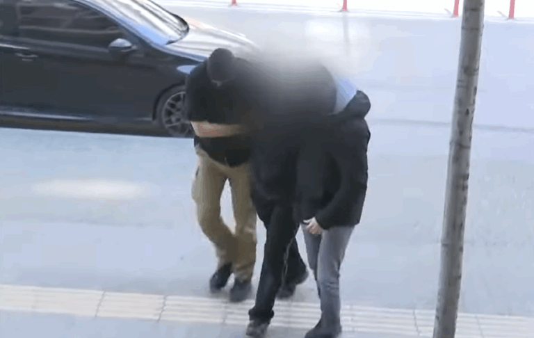 Δολοφονία στη Θεσσαλονίκη: Στην καρδιά μαχαίρωσαν τον 20χρονο, εντός της ημέρας θα παραδοθούν οι δύο φίλοι του δράστη