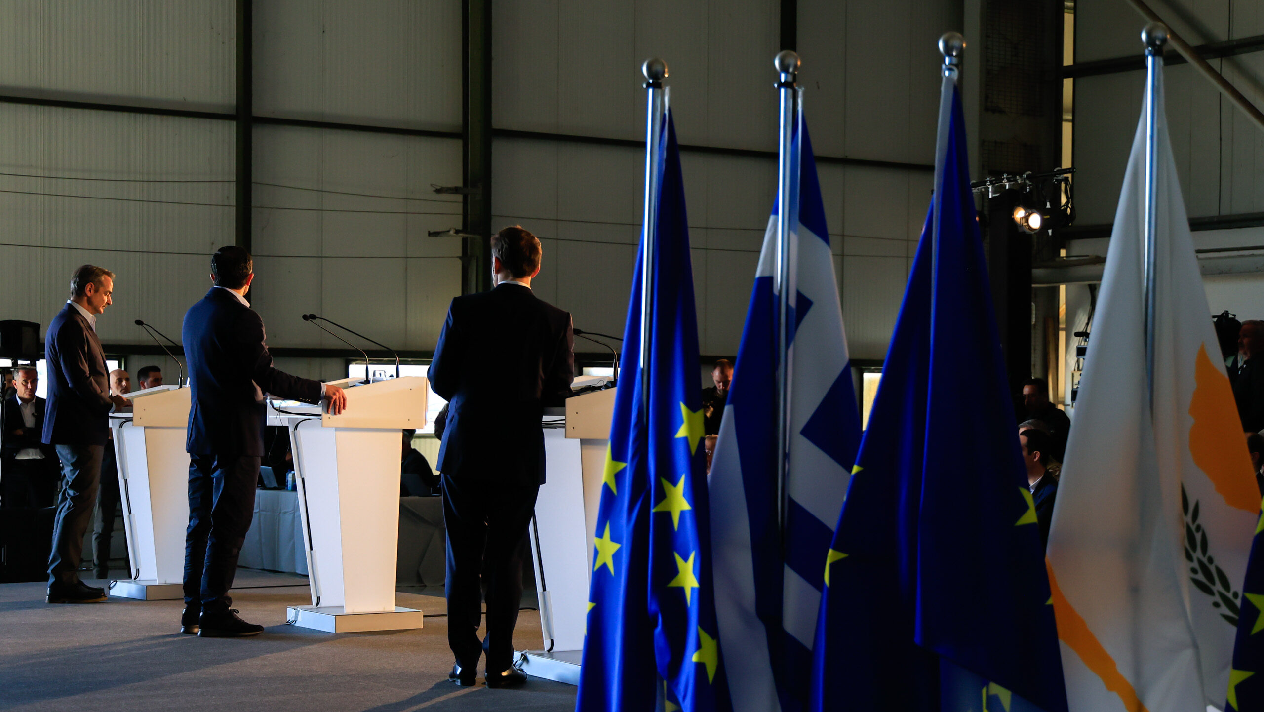 Ο Λετυμπιώτης απαντά: Φέρει ευθύνη η κυβέρνηση για την εικόνα της Κύπρου στο εξωτερικό;