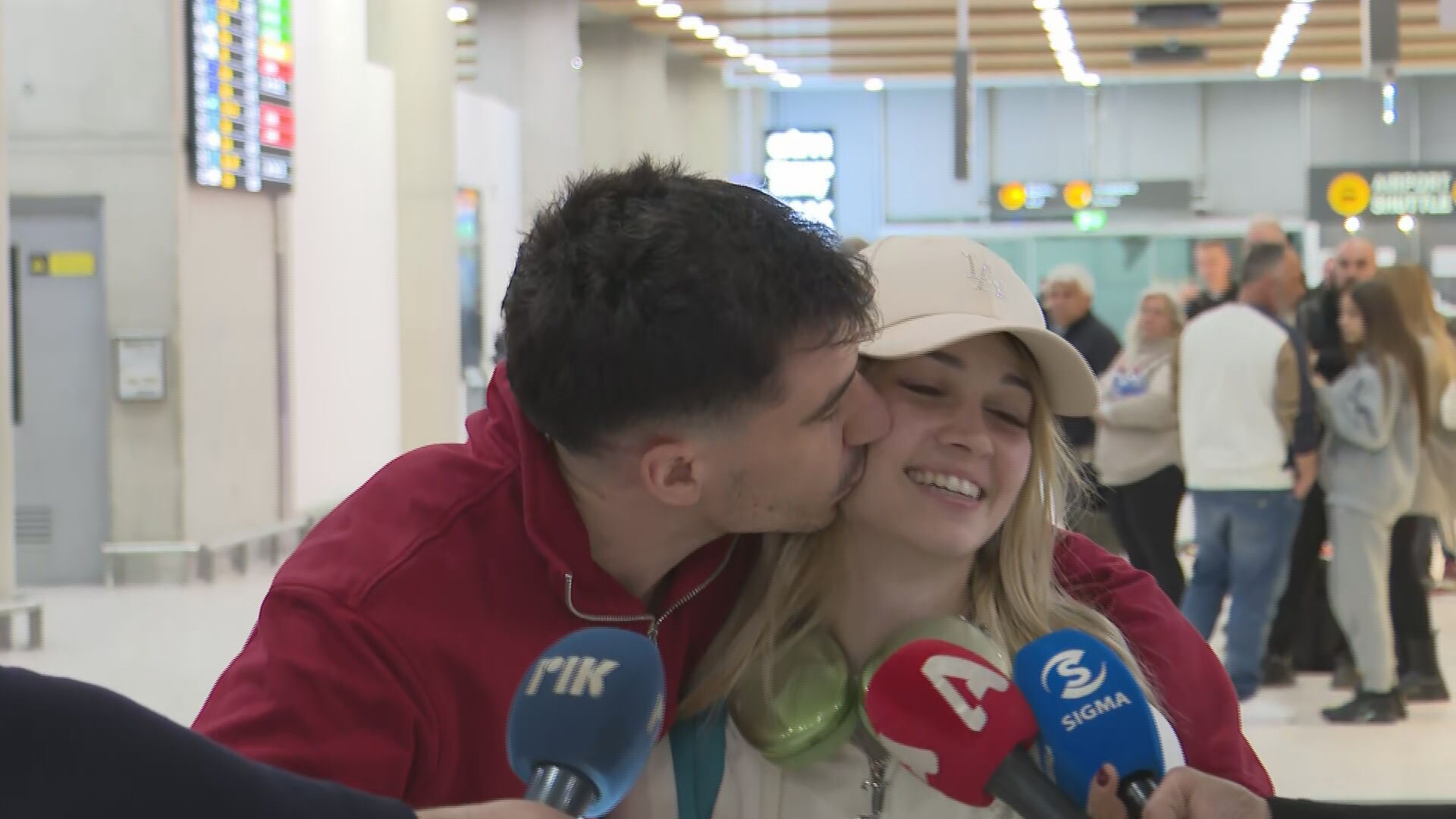 «Επεθύμησα την πάρα πολλά, δεν εβάλαμε μέσον»: Επέστρεψε στην Κύπρο η αρραβωνιαστικιά του Φειδία