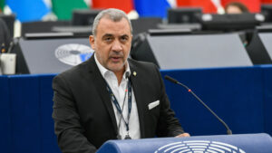 Τι ζητά ο Φουρλάς από το Ευρωκοινοβούλιο ως Μόνιμος Εισηγητής για τις σχέσεις με το Ιράν