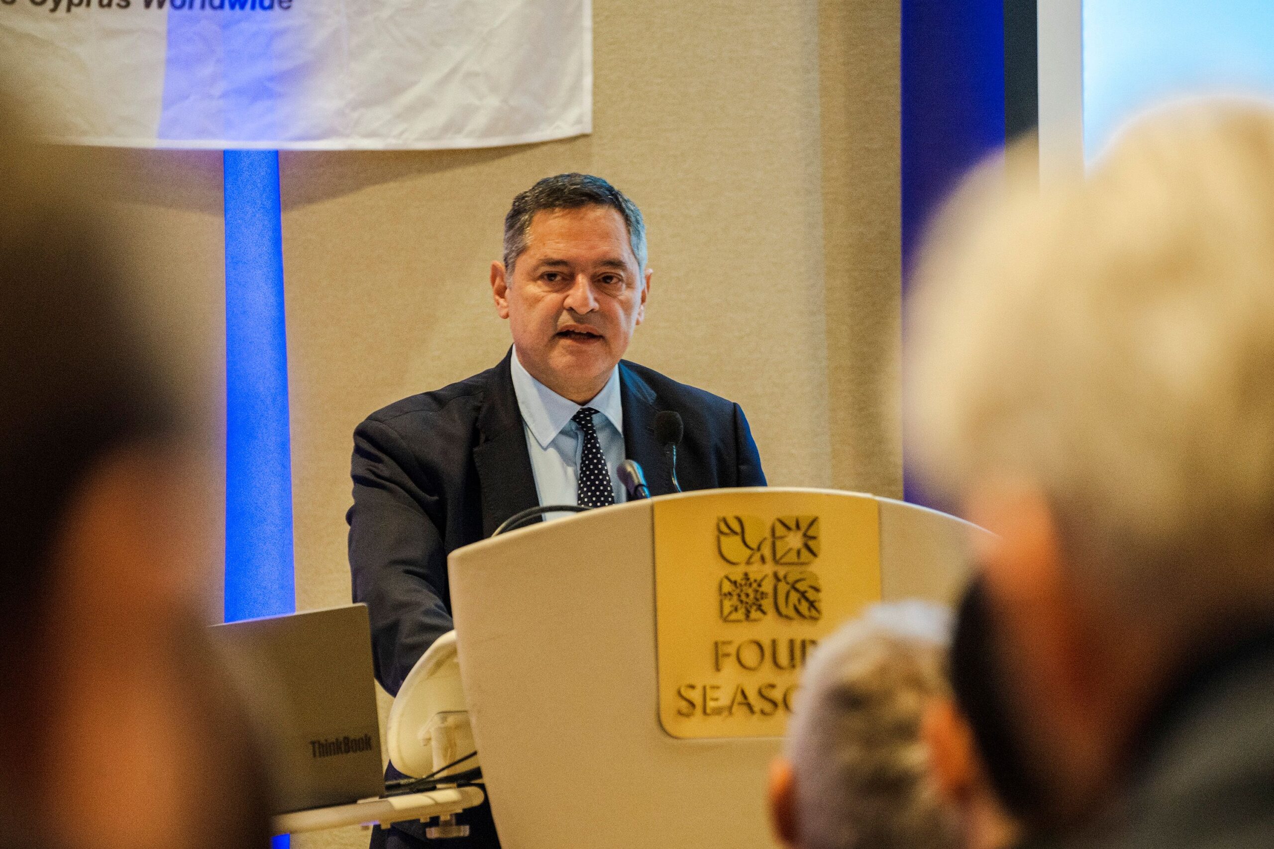 &Pi;&alpha;&tau;&sigma;&alpha;&lambda;ί&delta;&eta;&sigmaf; &sigma;&tau;&omicron; Reuters: &Delta;&epsilon;&nu; &upsilon;&pi;ά&rho;&chi;&omicron;&upsilon;&nu; &sigma;&tau;&omicron;&iota;&chi;&epsilon;ί&alpha; &gamma;&iota;&alpha; &alpha;ύ&xi;&eta;&sigma;&eta; &epsilon;&pi;&iota;&tau;&omicron;&kappa;ί&omega;&nu; &lambda;ό&gamma;&omega; &pi;&omicron;&lambda;έ&mu;&omicron;&upsilon;