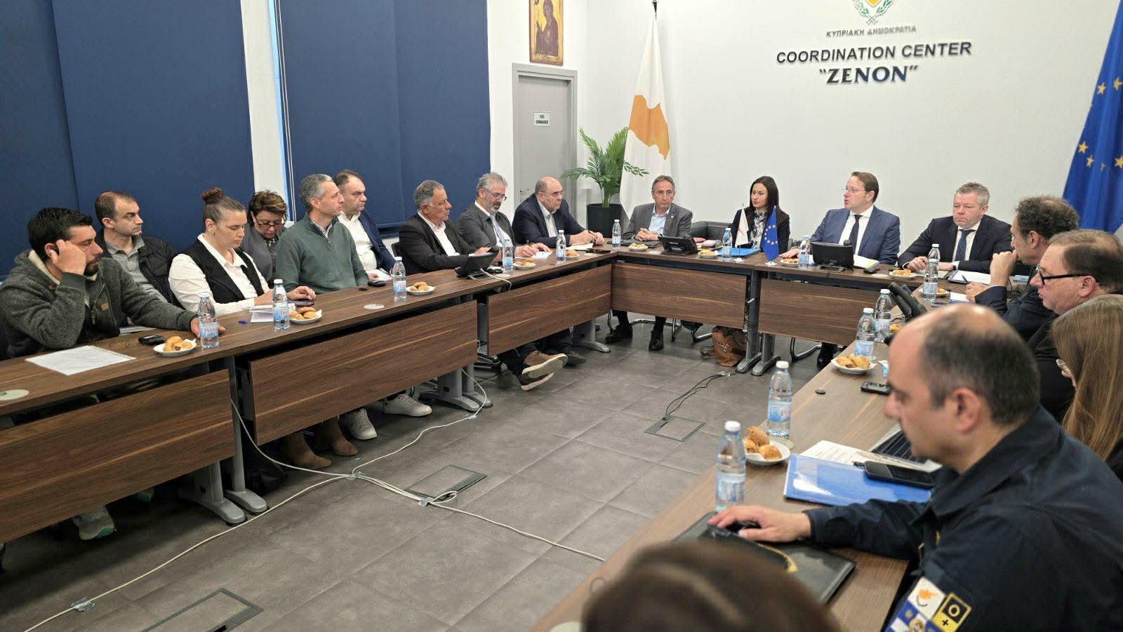 Στο ΚΣΕΔ ο Ευρωπαίος Επίτροπος για αφθώδη: Συναντάται με Παναγιώτου και επηρεαζόμενους