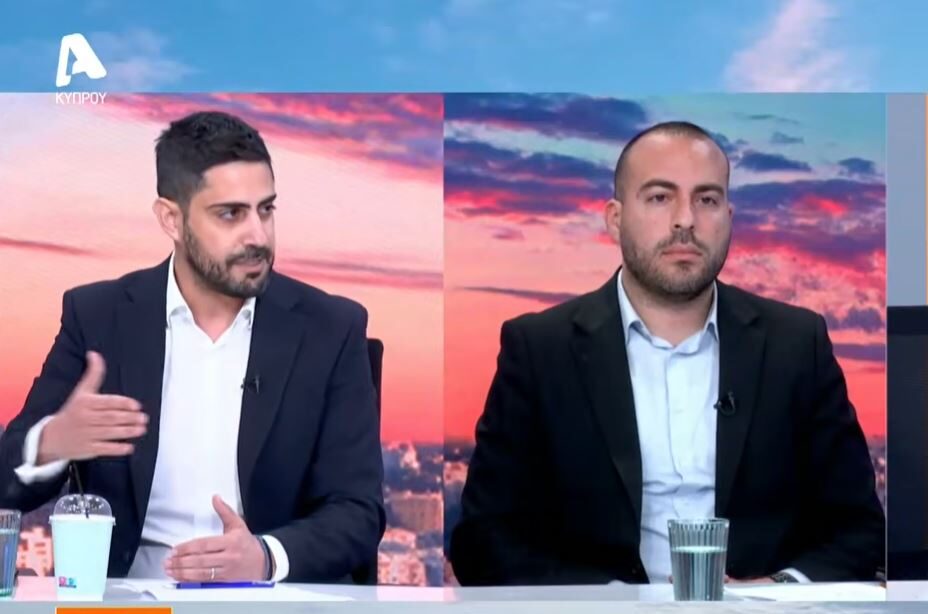 &laquo;&Pi;ό&lambda;&epsilon;&mu;&omicron;&sigmaf;&raquo; &gamma;&iota;&alpha; &tau;&iota;&sigmaf; &psi;ή&phi;&omicron;&upsilon;&sigmaf; &tau;&eta;&sigmaf; &Lambda;&Omicron;&Alpha;&Tau;&Kappa;&Iota; &kappa;&omicron;&iota;&nu;ό&tau;&eta;&tau;&alpha;&sigmaf;: &Pi;&omicron;&iota;&omicron;&sigmaf; &tau;&omicron;&upsilon;&sigmaf; &sigma;&tau;&eta;&rho;ί&zeta;&epsilon;&iota; &kappa;&alpha;&iota; &pi;&omicron;&iota;&omicron;&sigmaf; &tau;&omicron;&upsilon;&sigmaf; &theta;&epsilon;&omega;&rho;&epsilon;ί &laquo;&mu;ί&alpha;&sigma;&mu;&alpha;&raquo;