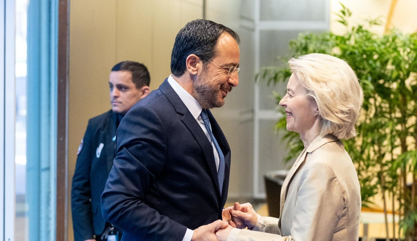 Ουσιαστική οικονομική ενίσχυση από πλευράς ΕΕ για τον αφθώδη πυρετό εξασφάλισε ο ΠτΔ στις Βρυξέλλες