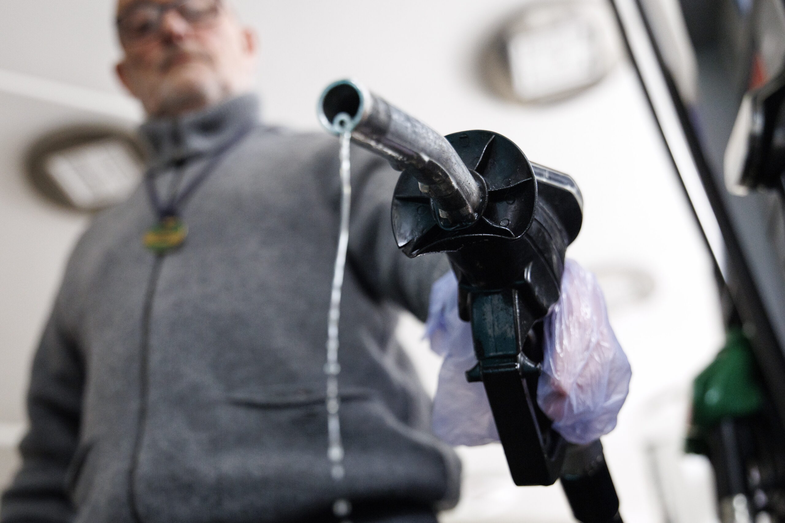 Η γεωπολιτική αβεβαιότητα: Η σκιά του Ορμούζ και το κόστος της καθημερινότητας