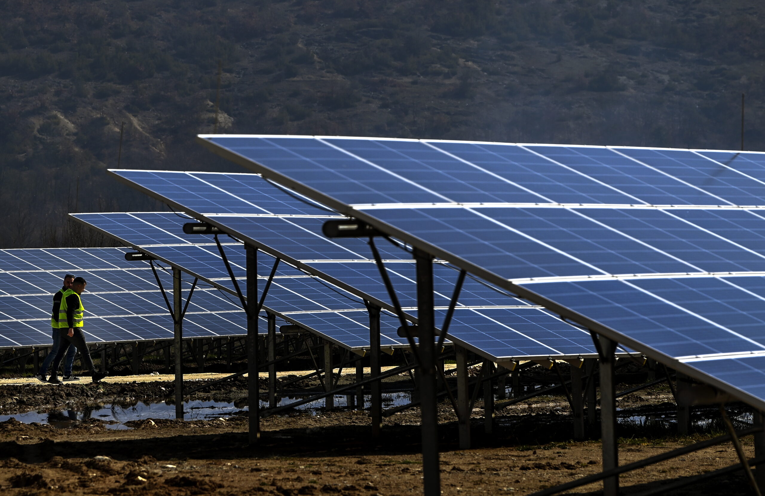 Φωτοβολταϊκά: από τις περικοπές στις διαγραφές πλεονασμάτων