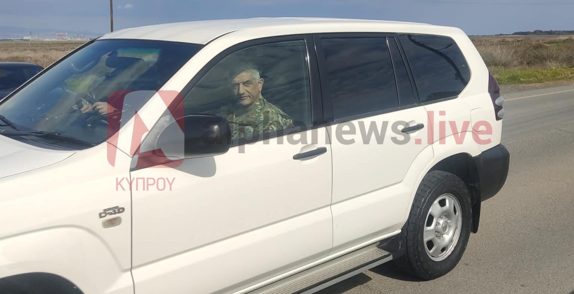 ΦΩΤΟ: Η στιγμή που ο Αρχηγός ΕΦ αναχωρεί από τις Βρετανικές Βάσεις Ακρωτηρίου