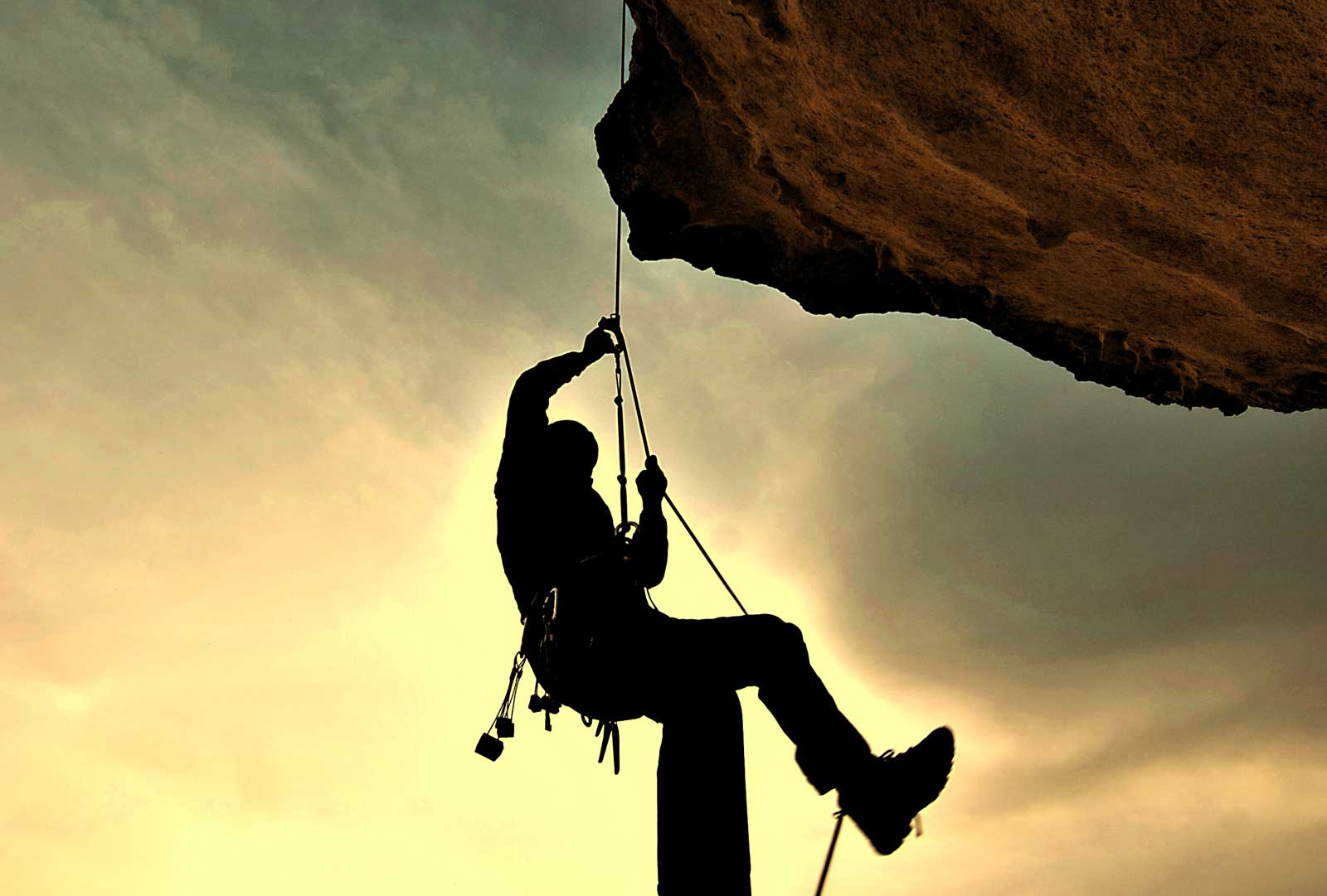 Μοιραία αναρρίχηση στην Κάλυμνο, νεκρός 60χρονος μετά από πτώση