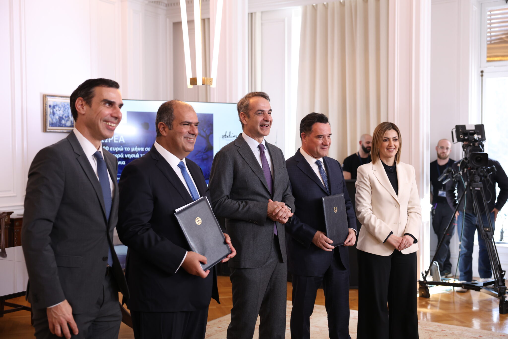 Ίδρυμα Στέλιος Χατζηιωάννου: Δωρεά €10 εκ. ευρώ για την παραμονή 80 ιατρών σε 47 μικρά νησιά