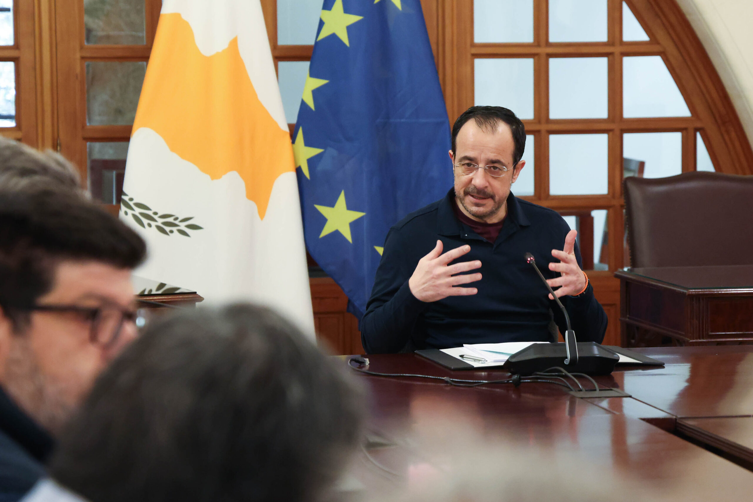 &Sigma;&tau;&omicron; &Pi;&rho;&omicron;&epsilon;&delta;&rho;&iota;&kappa;ό &omicron;&iota; &phi;&omicron;&rho;&epsilon;ί&sigmaf; &tau;&omicron;&upsilon; &tau;&omicron;&upsilon;&rho;&iota;&sigma;&mu;&omicron;ύ: &Sigma;ύ&sigma;&kappa;&epsilon;&psi;&eta; &gamma;&iota;&alpha; &tau;&iota;&sigmaf; &epsilon;&pi;&iota;&pi;&tau;ώ&sigma;&epsilon;&iota;&sigmaf; &tau;&omicron;&upsilon; &pi;&omicron;&lambda;έ&mu;&omicron;&upsilon; &kappa;&alpha;&iota; &alpha;&xi;&iota;&omicron;&lambda;ό&gamma;&eta;&sigma;&eta; &tau;&eta;&sigmaf; &kappa;&alpha;&tau;ά&sigma;&tau;&alpha;&sigma;&eta;&sigmaf;