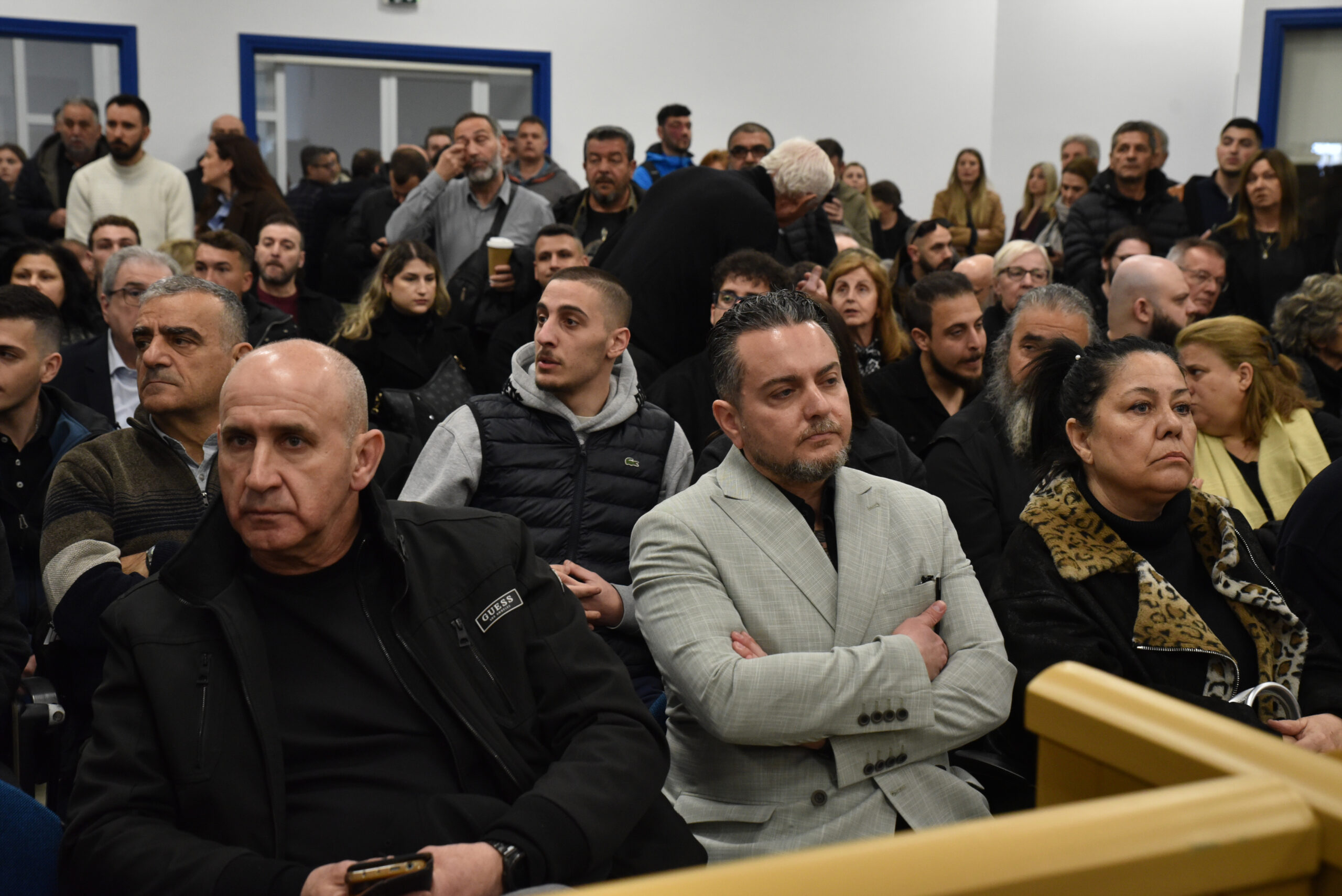 Δίκη για Τέμπη: Μεγάλωσε κατά 80 τ.μ. η αίθουσα που θα κάθονται οι συγγενείς, όλες οι αλλαγές που έγιναν