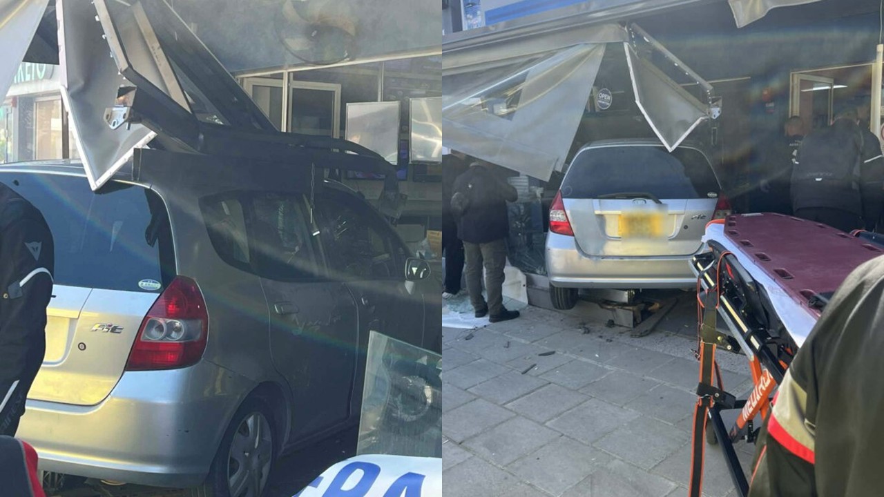 ΦΩΤΟ: Όχημα κατέληξε μέσα σε πρακτορείο στοιχημάτων στη Λεμεσό, τραυματίστηκε θαμώνας
