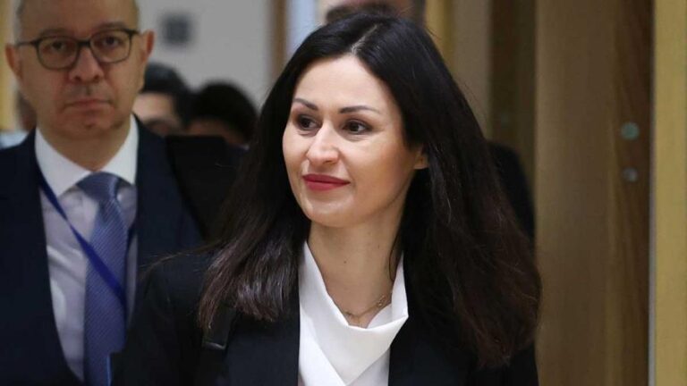 Υπουργός με μηδενικό ρίσκο