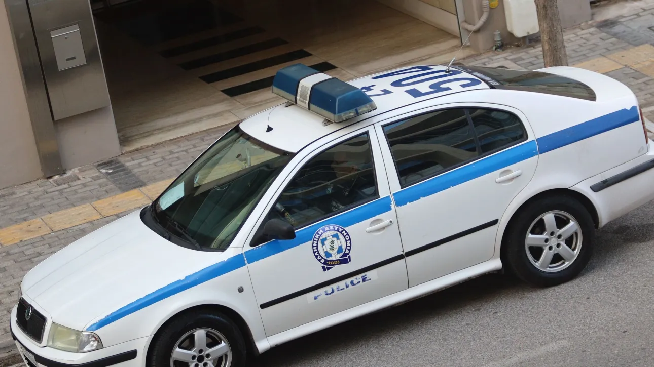 Άγρια ομαδική επίθεση σε 30χρονο στην Θεσσαλονίκη, τον πυροβόλησαν στο πόδι