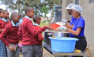 Δράσεις προσφοράς σε όλο τον κόσμο από την Exinity και το Andrey & Julia Dashin’s Foundation