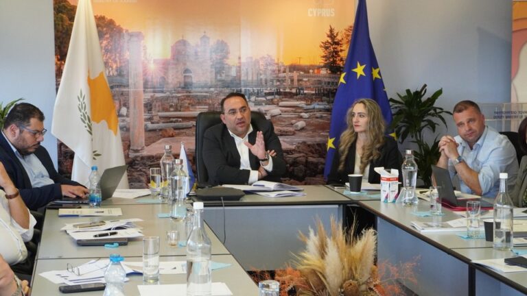 Θετικότερα μηνύματα τις τελευταίες βδομάδες για τον τουρισμό