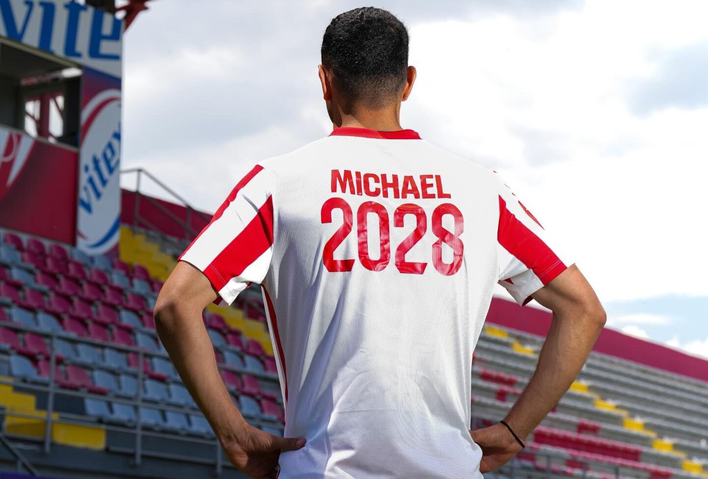 «Έδεσε» τον Μιχαήλ η Νέα Σαλαμίνα