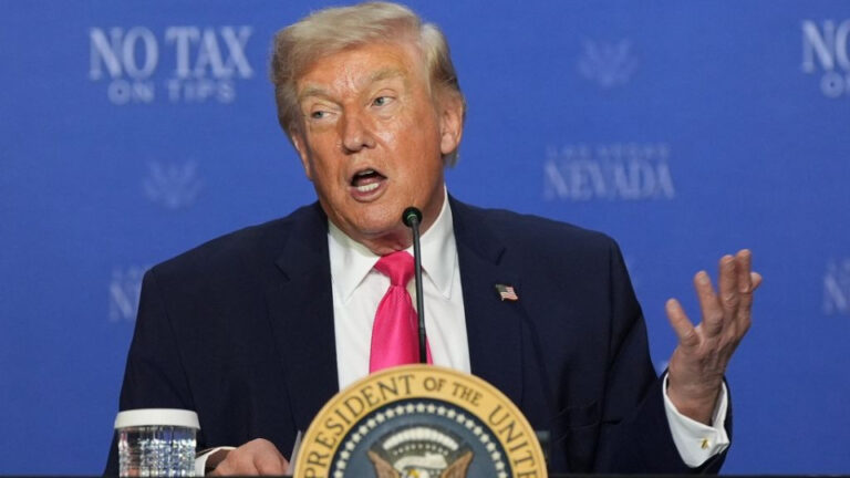 «Δεν βιάζεται» ο Τραμπ για μια συμφωνία με το Ιράν