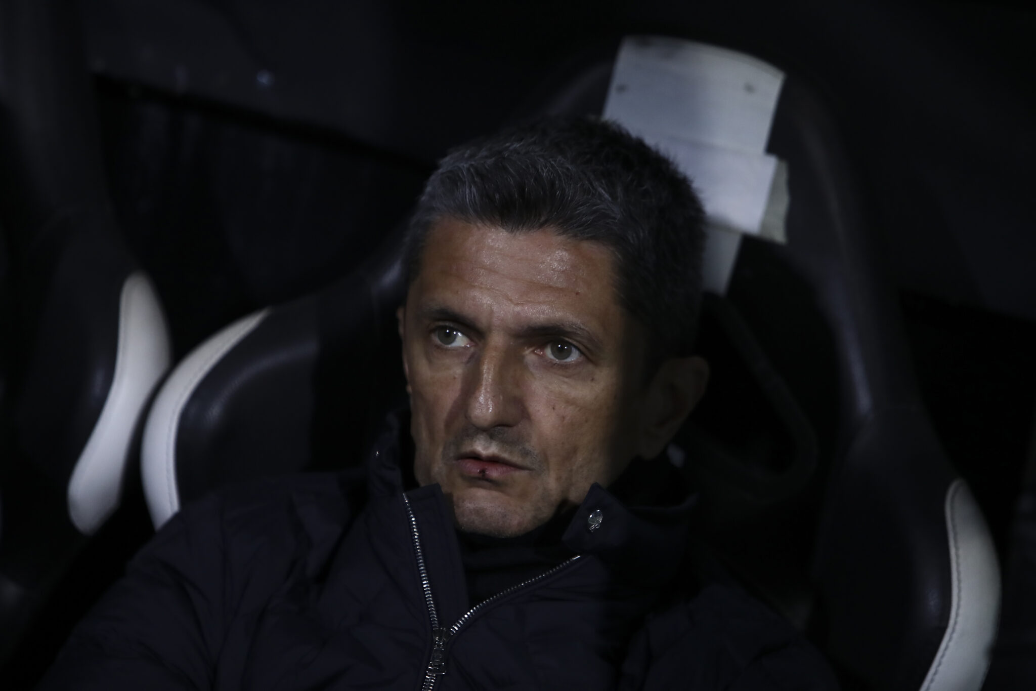 «Λύγισε» ο Ραζβάν στην κηδεία του Μιρτσέα Λουτσέσκου: «Ελπίζω να είσαι περήφανος για μένα»