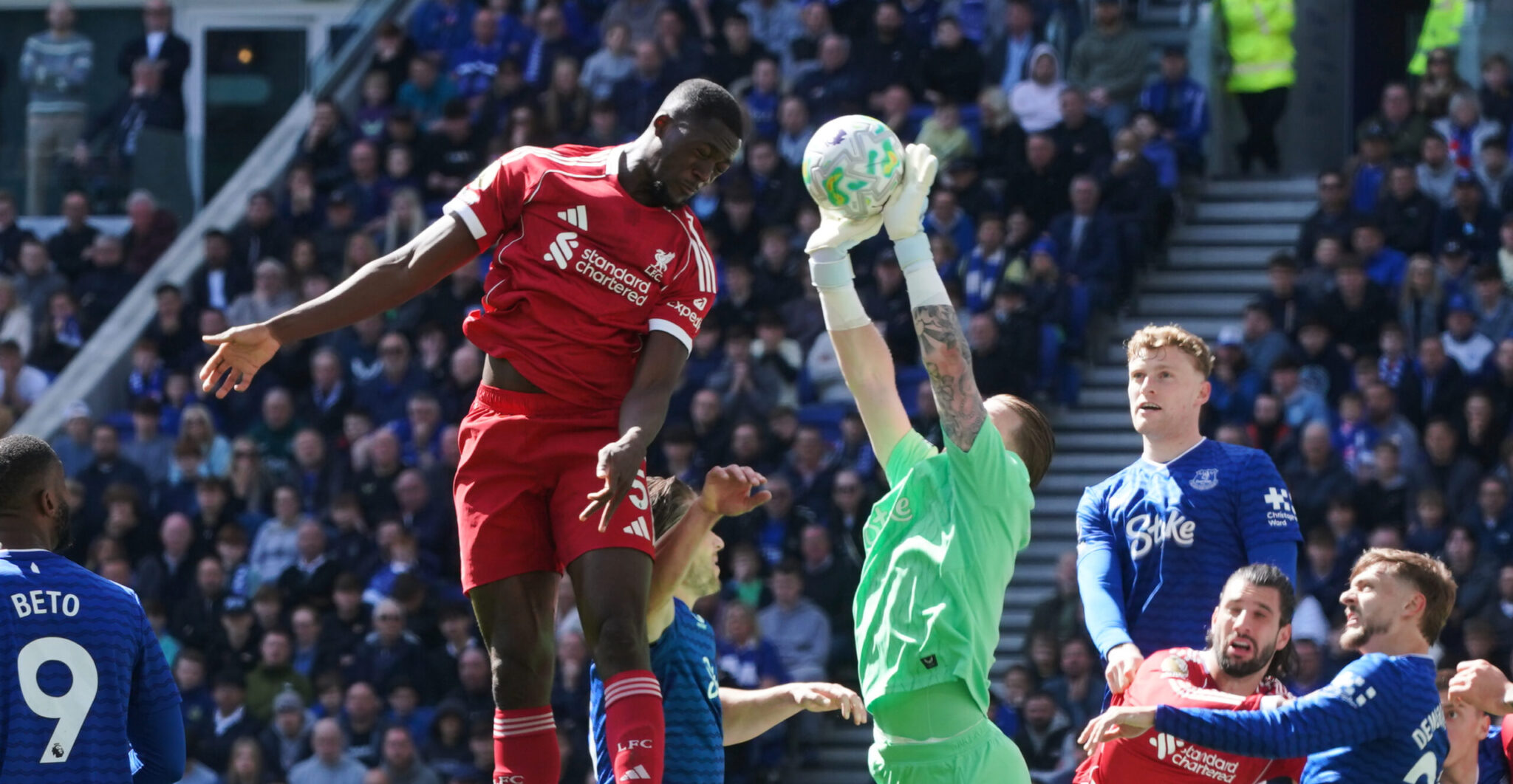 Ο κύβος ερρίφθη: Ανανεώνει ο Κονατέ με τη Λίβερπουλ