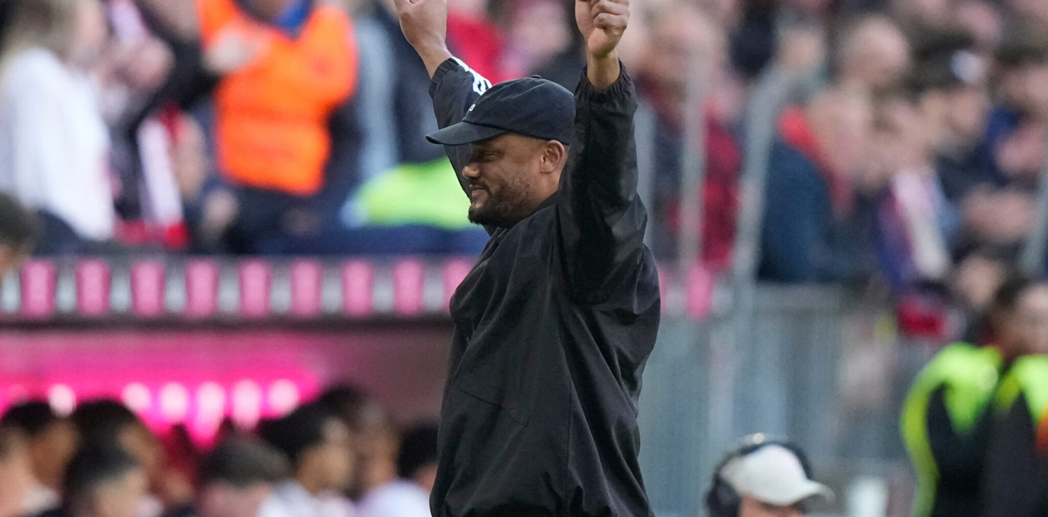 Κομπανί: «Αν δεν νιώθει καλά κάποιος στη ρεβάνς, ας δώσει το εισιτήριό του-Χρειαζόμαστε την υποστήριξη 75.000 ανθρώπων»