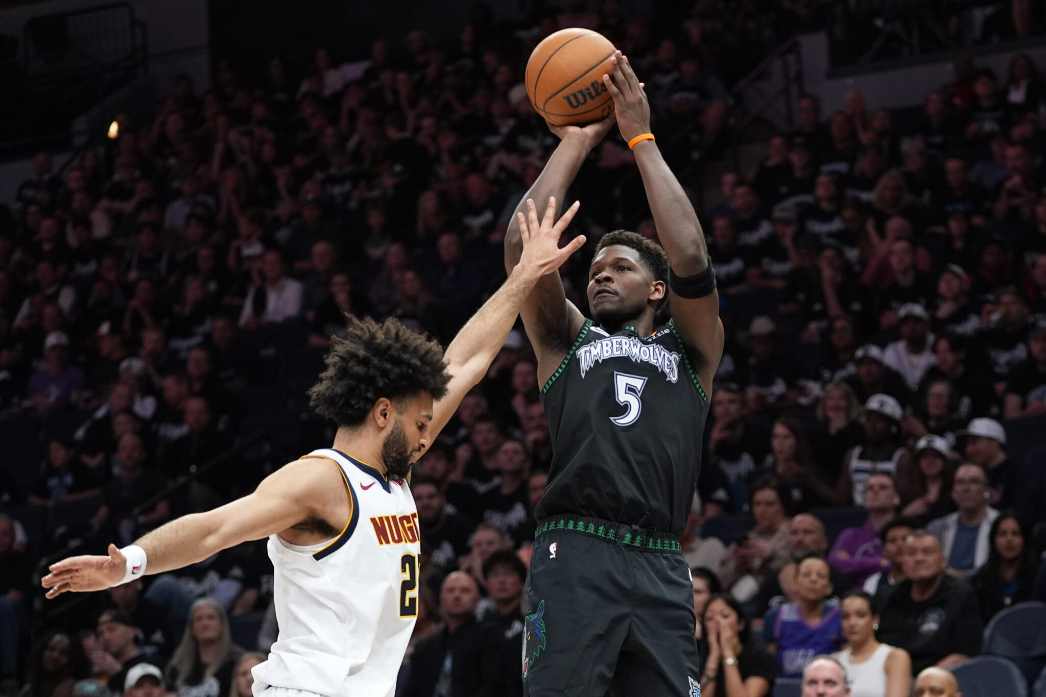 Πήραν προβάδισμα στη σειρά Χοκς και Τίμπεργουλβς, έμειναν ζωντανοί οι Ράπτορς