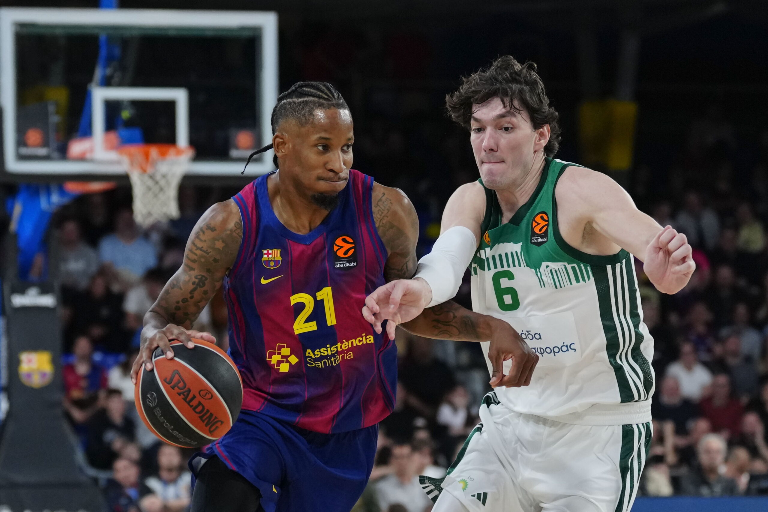 Βρυχάται ο Παναθηναϊκός και ορμά για εξάδα, τσάκισε Μπαρσελόνα και κατάρα