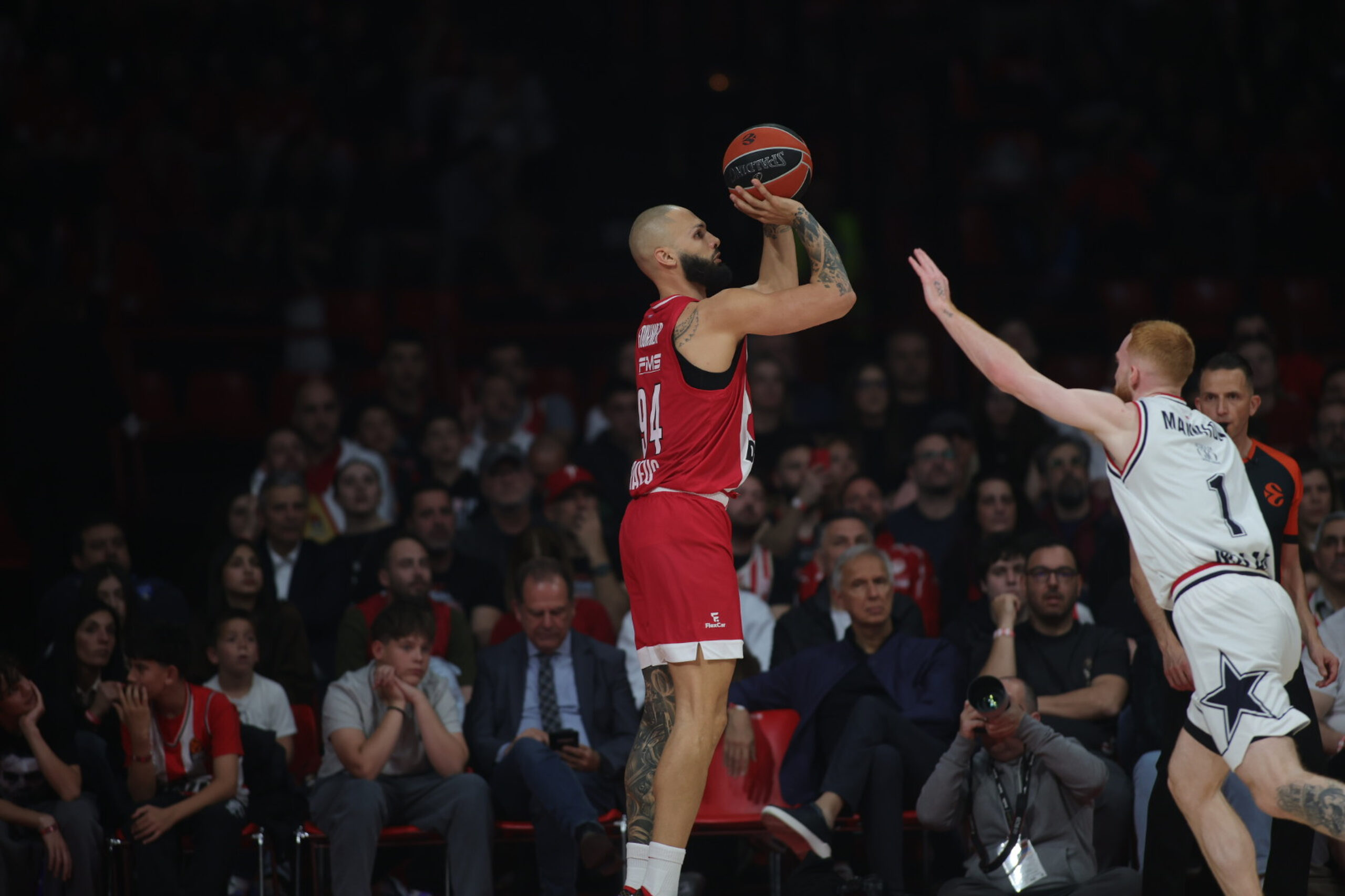 Πρώτος και… καλύτερος ο Ολυμπιακός: «Καθάρισε» την Αρμάνι και κατέλαβε την κορυφή στη regular season