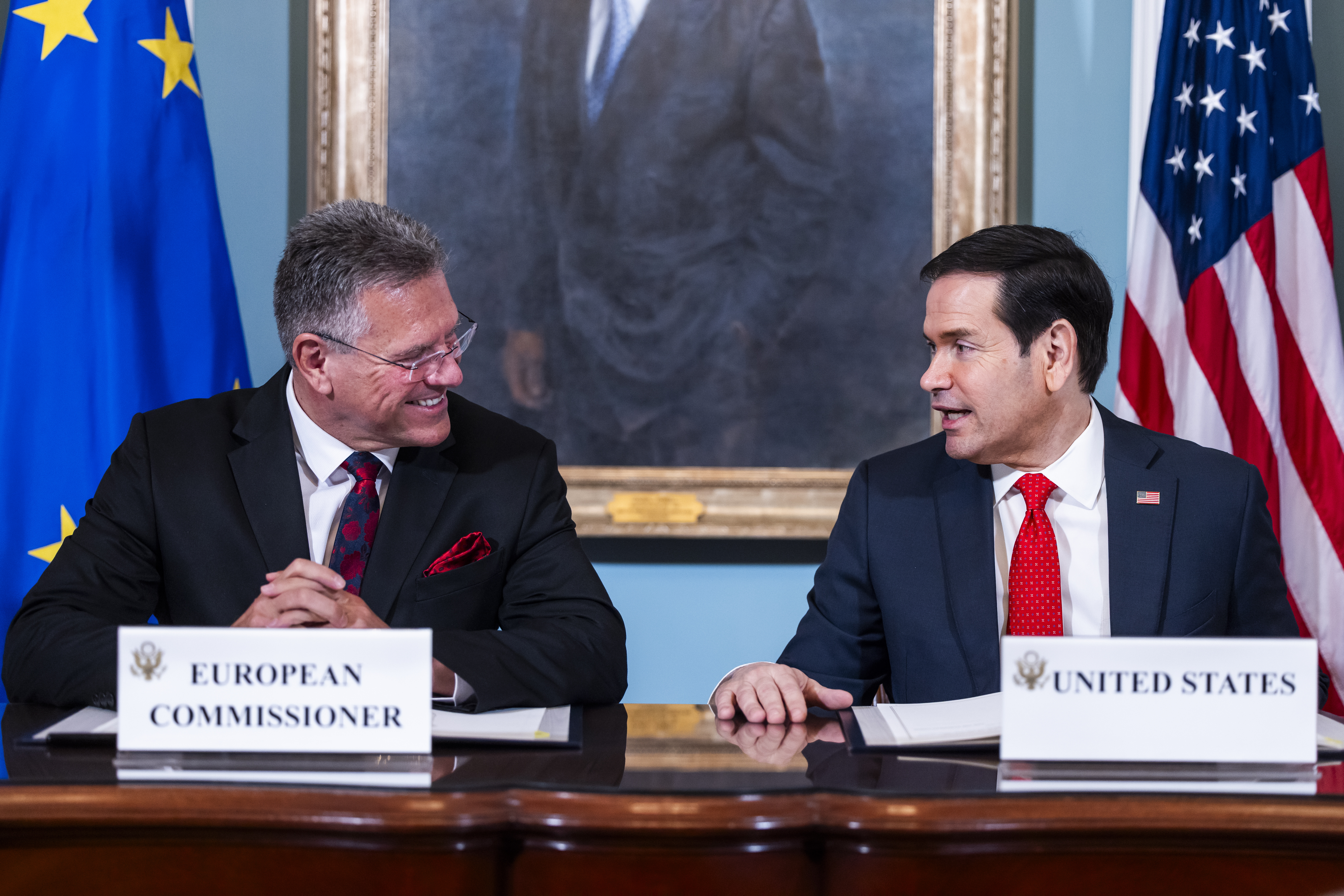 ΗΠΑ-ΕΕ έδωσαν τα χέρια για τα κρίσιμα ορυκτά