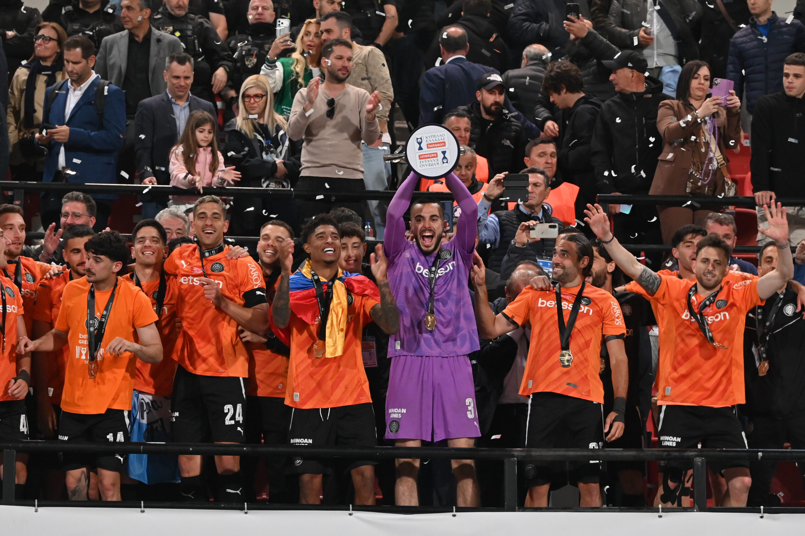 «Πέφτουν τα τείχη για τους Κυπελλούχους»: Η ακριβής διαδρομή που θα κάνει το πούλμαν με τους θριαμβευτές του ΟΦΗ