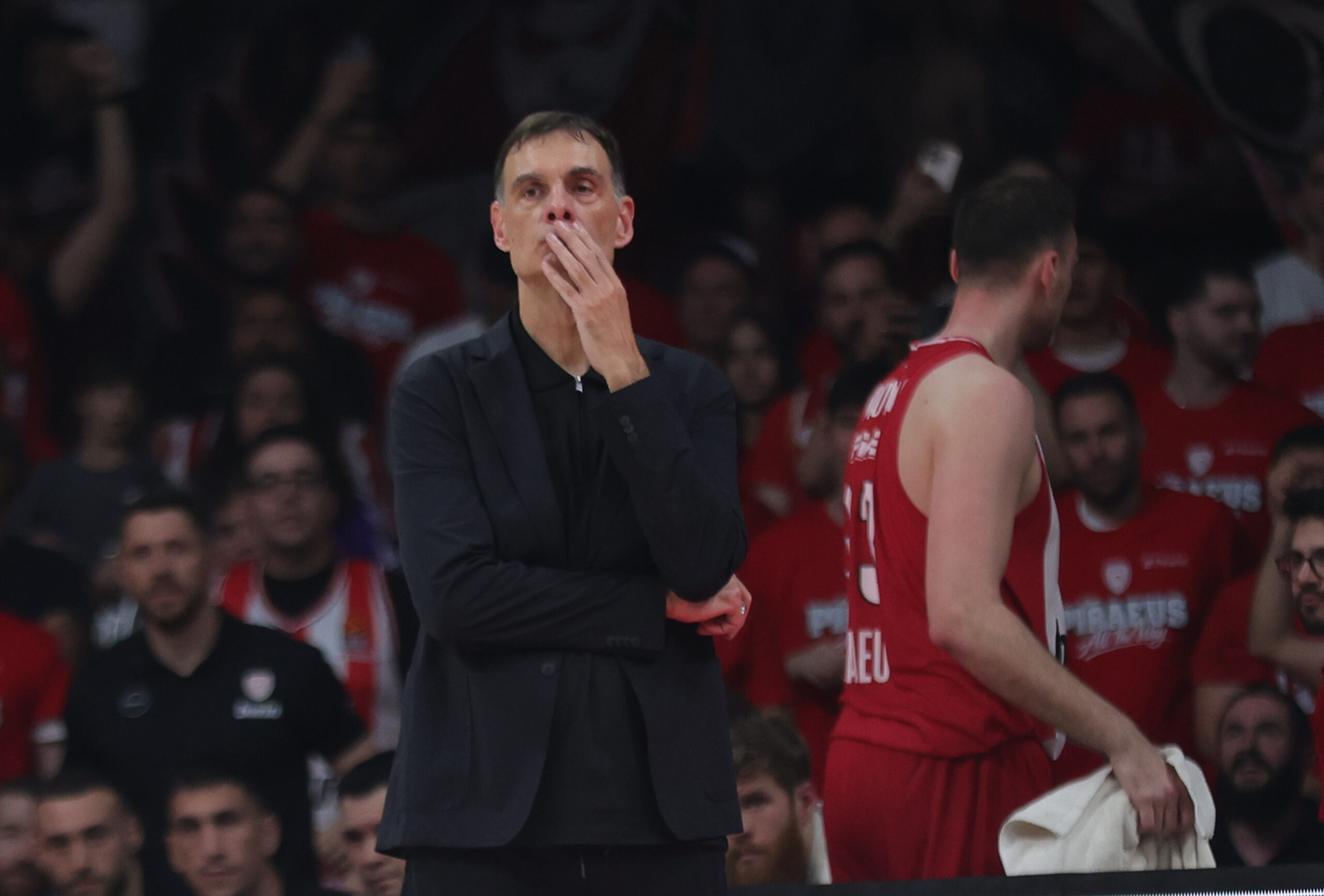 Μπαρτζώκας: «Δεν ξέρω άλλη ομάδα να έχει πίεση να πάρει την Ευρωλίγκα – Μη θεωρήσουμε κάτι δεδομένο για το Game2»