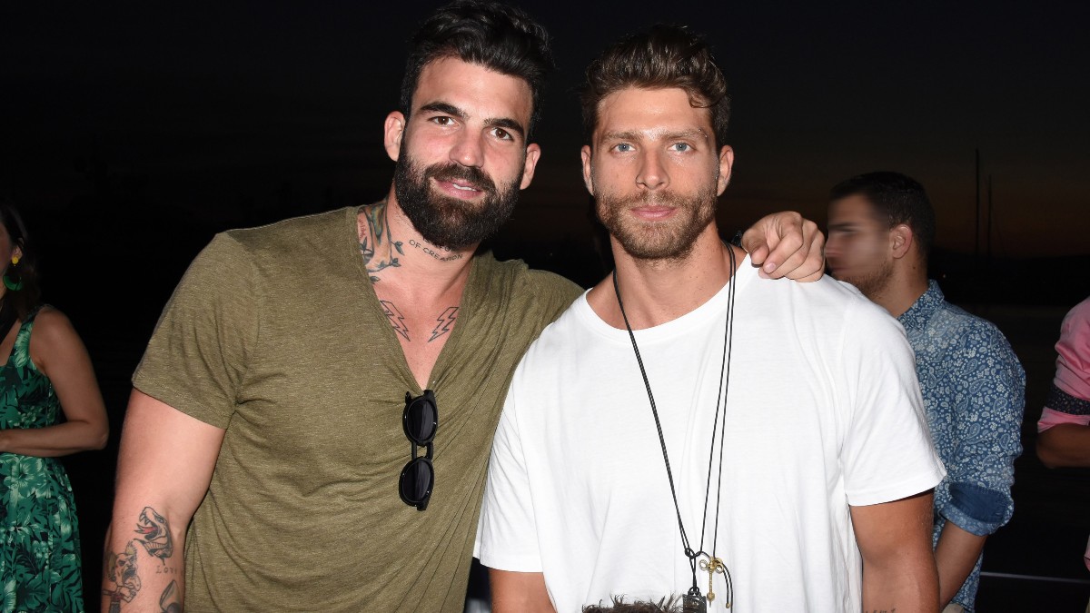 Γιώργος Μανίκας: Το τερμάτισε ως νονός – Τα δώρα που έκανε στον μικρό Πάρη (ΒΙΝΤΕΟ)