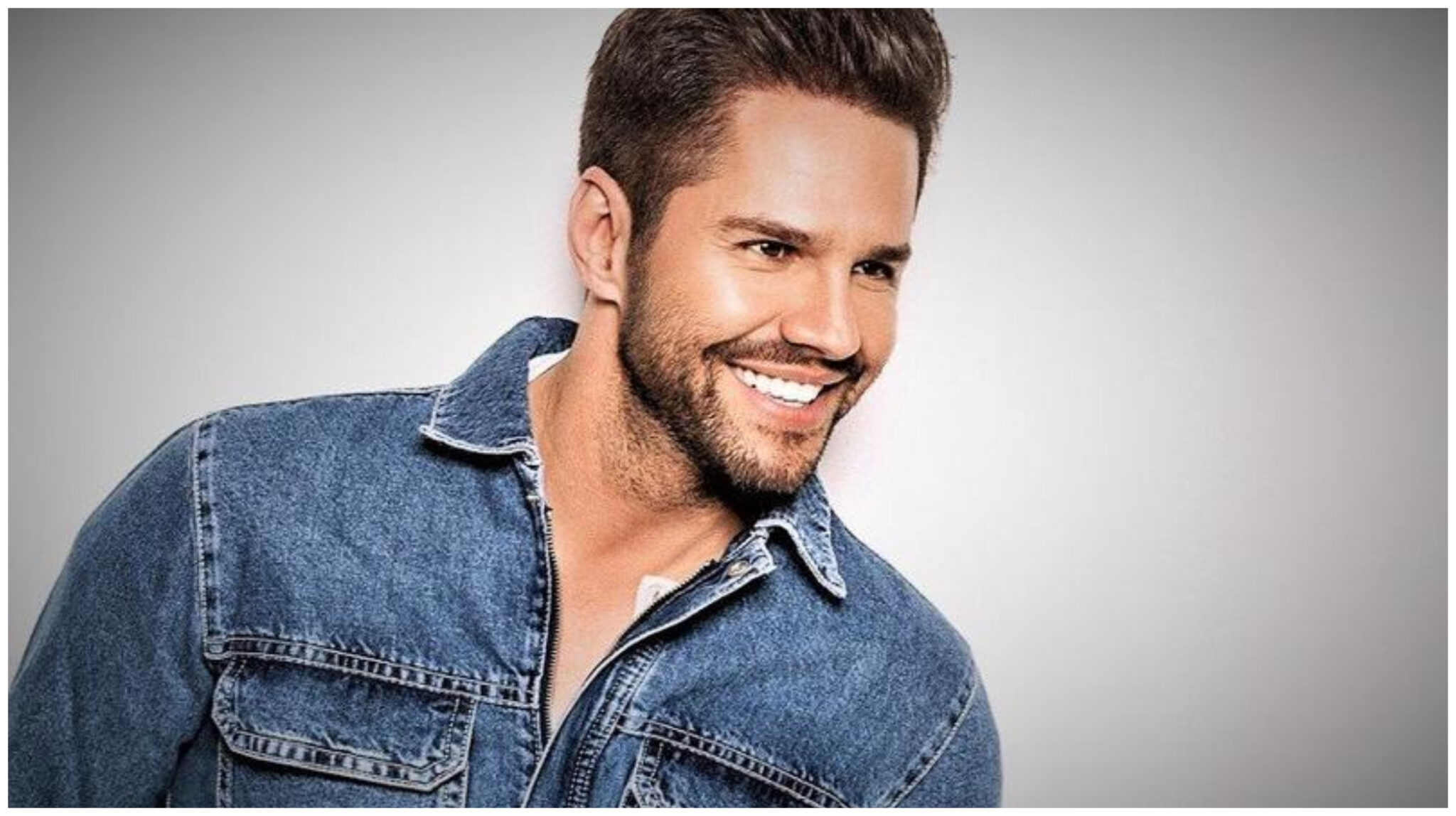 Τσαλίκης: Μας «συστήνει» για πρώτη φορά τον αδερφό του – Το ντουέτο που τραγούδησαν μαζί