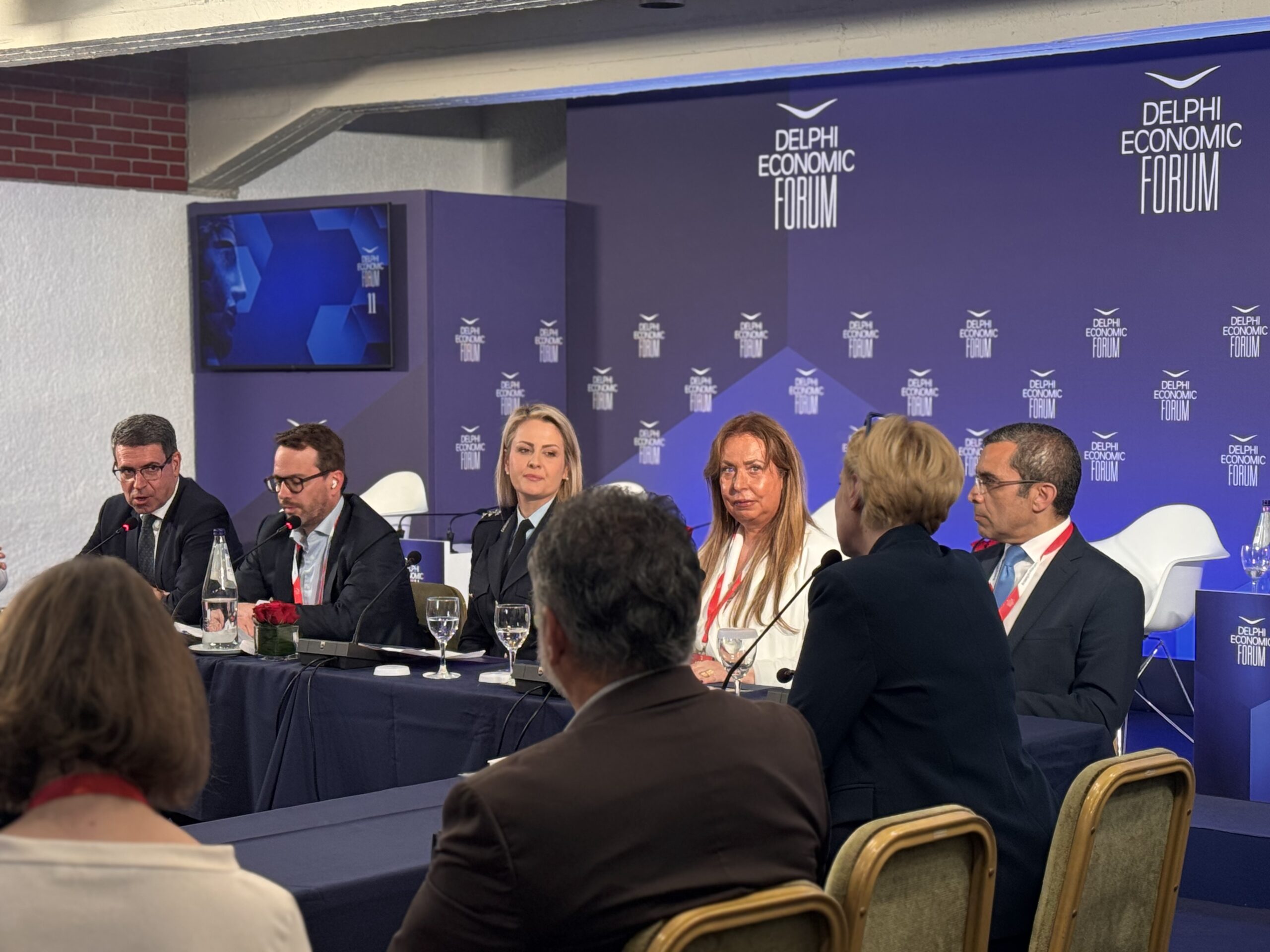 &laquo;&Theta;&alpha; &delta;ί&nu;&alpha;&mu;&epsilon; &pi;&omicron;&tau;έ έ&nu;&alpha; &alpha;&upsilon;&tau;&omicron;&kappa;ί&nu;&eta;&tau;&omicron; &sigma;&epsilon; έ&nu;&alpha;&nu; 13&chi;&rho;&omicron;&nu;&omicron;;&raquo;