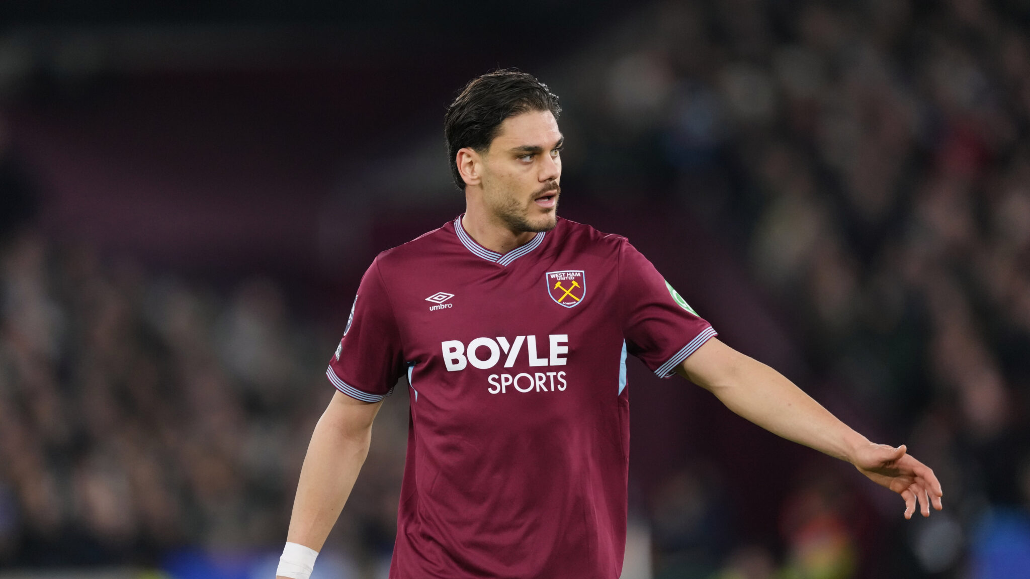 Ατσαλάκωτη με Πάλας η Γουέστ Χαμ, παρ’ ολίγον ήρωας ο Μαυροπάνος