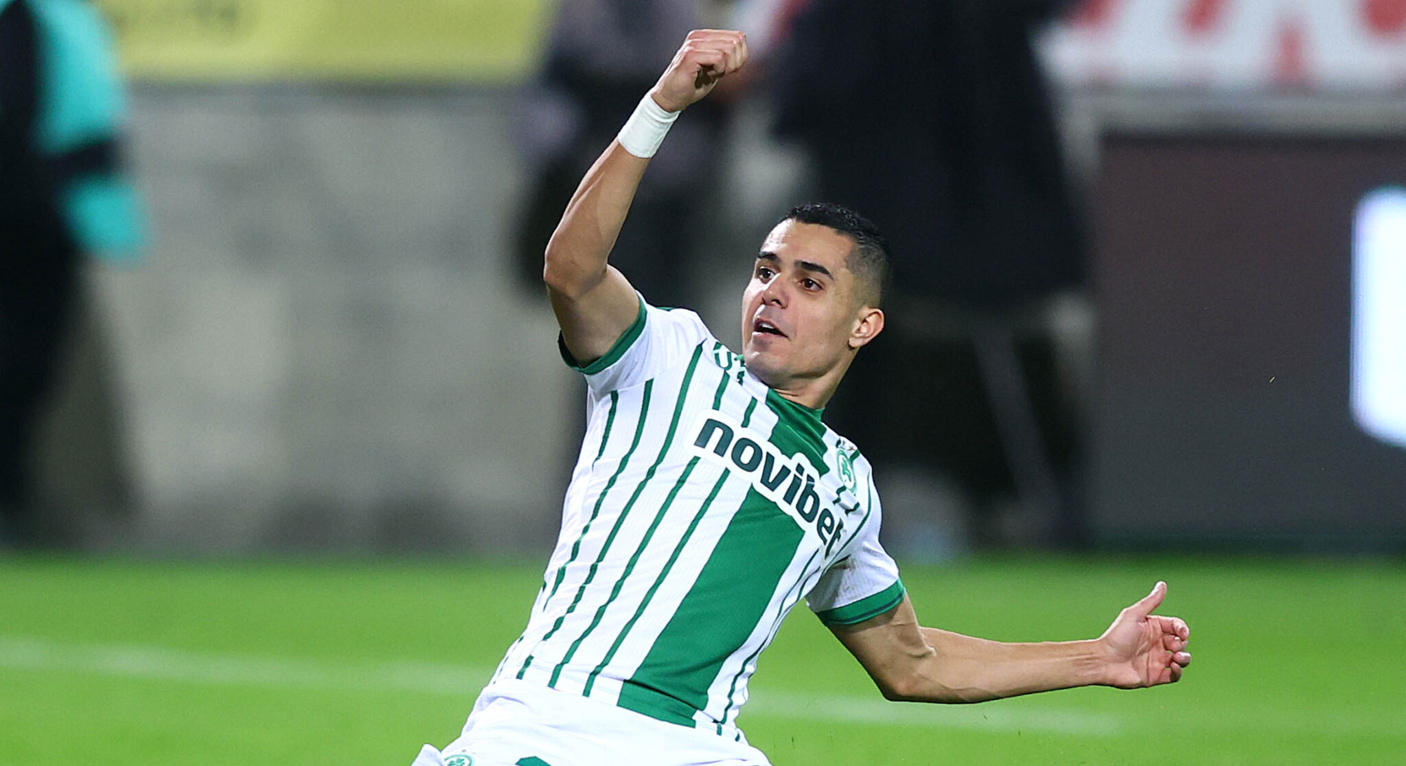 Μασούρας στην Αρένα: Προβάρει… φανέλα βασικού εκεί όπου σκόραρε