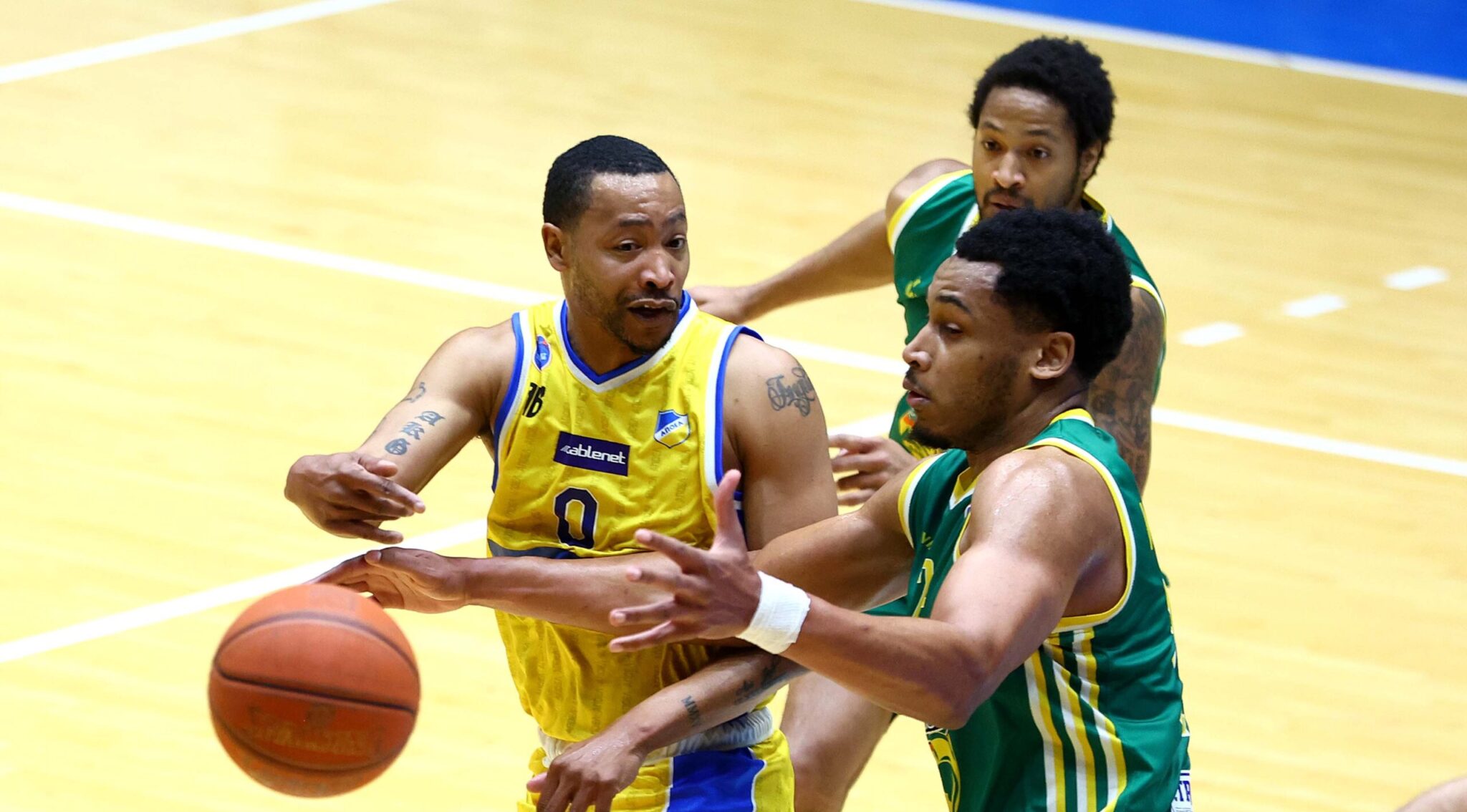 Ισοφάρισε τη σειρά ο ΑΠΟΕΛ κόντρα στην ΑΕΚ και κρίνονται όλα στο Game 5