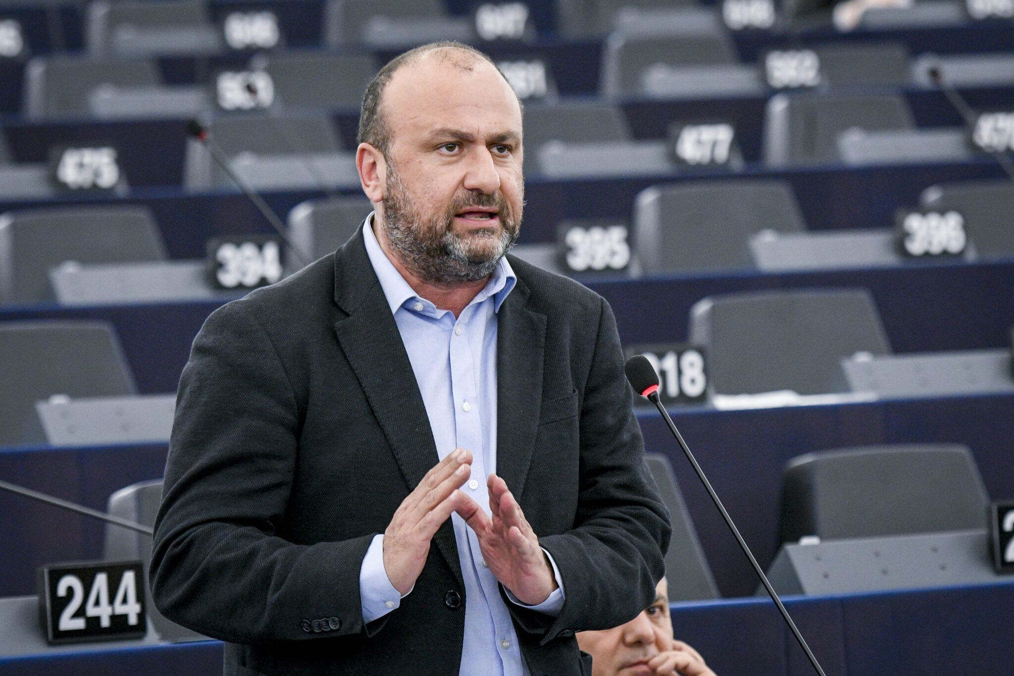 «Όταν έστελνε κόσμο στα νοσοκομεία με τα παραμύθια του ήταν ωραία»: Η αντίδραση Παπαδάκη στην ποινική δίωξη Δρουσιώτη