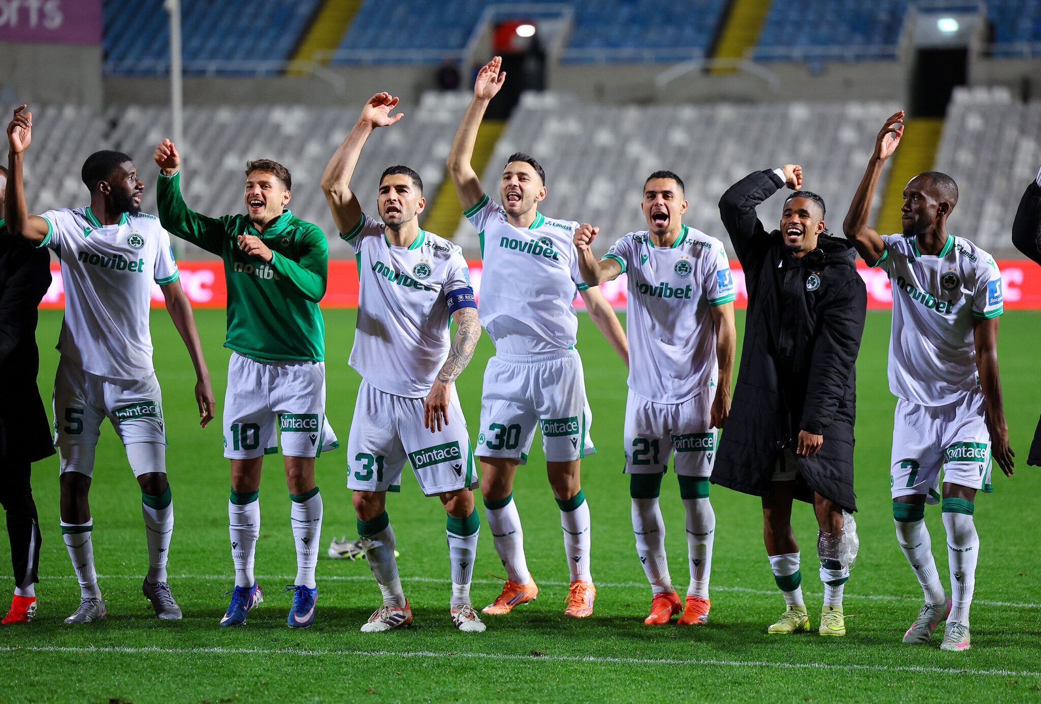 Ομόνοια: Κρατάει την τύχη της στα χέρια της