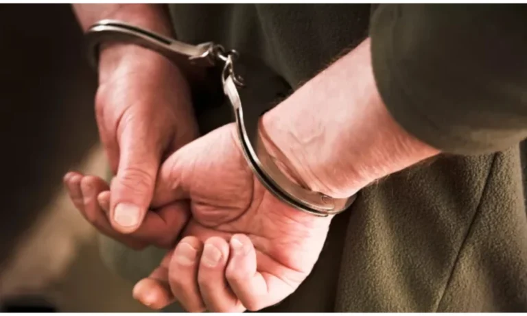 Συνελήφθη γνωστός Έλληνας ράπερ – Τι συνέβη;