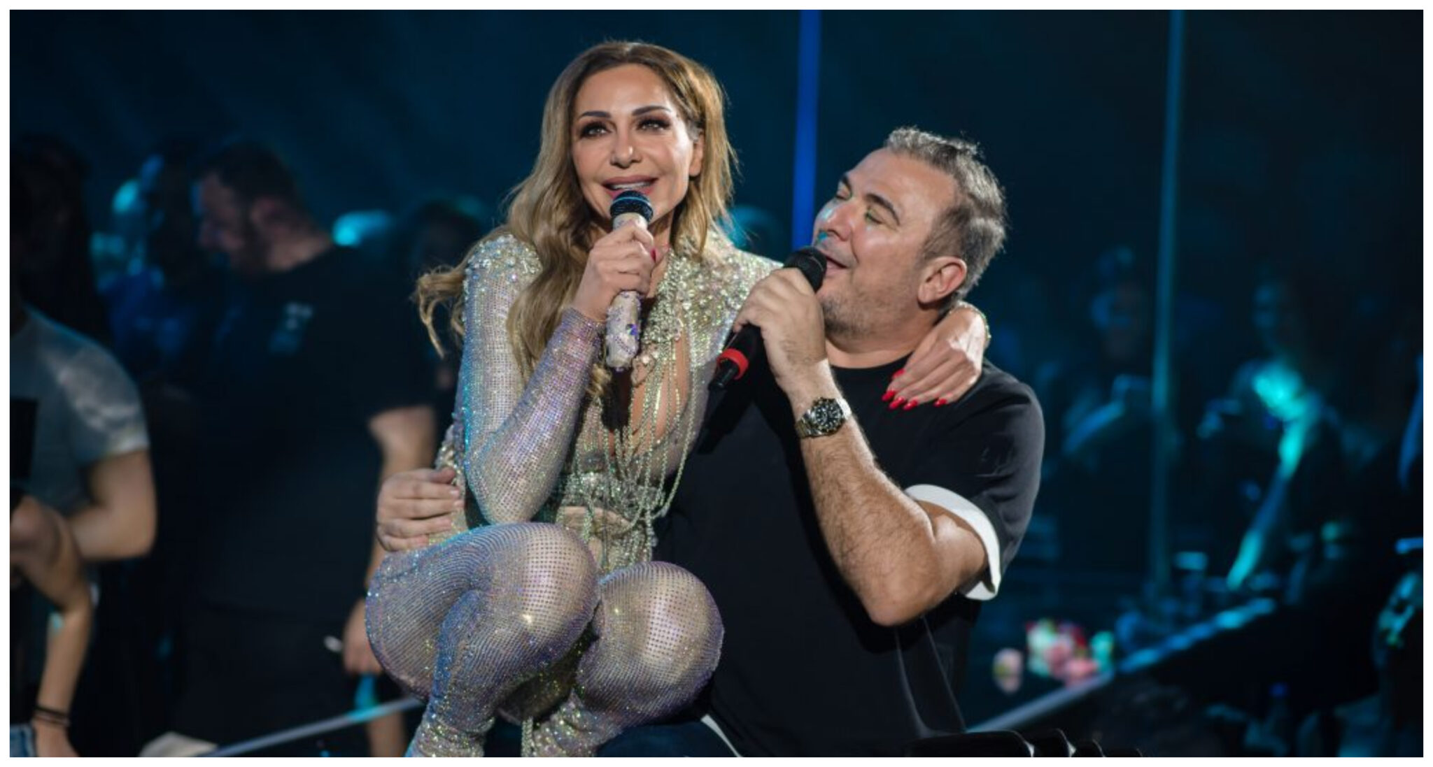 Δέσποινα Βανδή: Η εμφάνιση-έκπληξη στη σκηνή με Ρέμο & Μάστορα (ΒΙΝΤΕΟ)