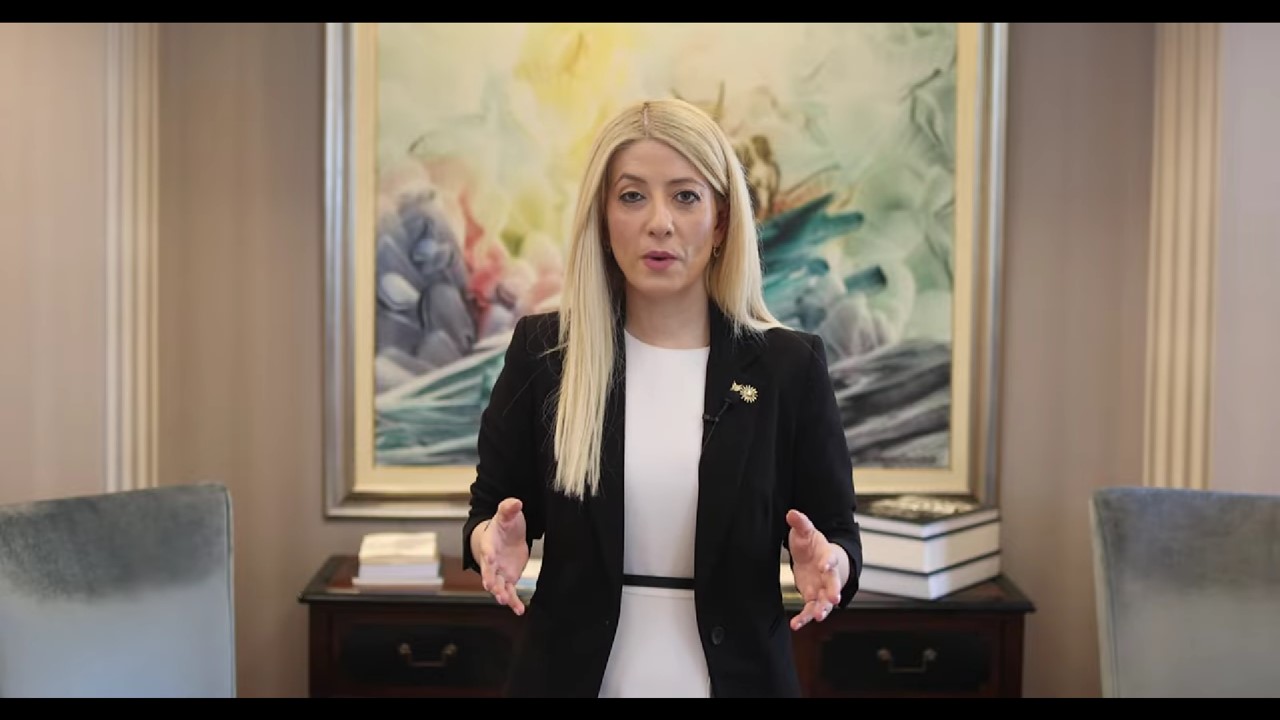 «Αξιολογήστε αυστηρά το ψηφοδέλτιό μας»: Η έκκληση Αννίτας προς τους πολίτες ενόψει Βουλευτικών