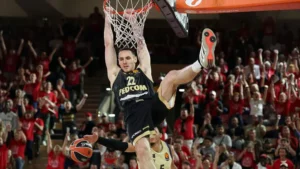 Μεταμορφωμένη Μονακό, έριξε στο καναβάτσο την Μπαρσελόνα και στέκεται στον δρόμο του Ολυμπιακού