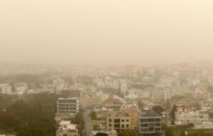 Πλήρη αποφυγή υπαίθριας άσκησης λόγω σκόνης συστήνει ο ΚΟΑ